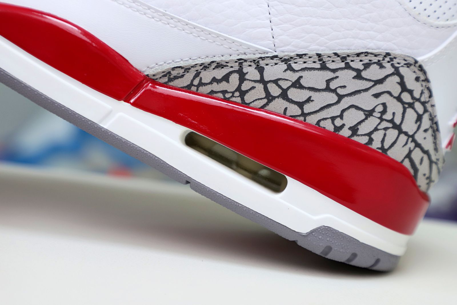 Air Jordan 3 Retro  Cardinal Red(CT8532-126）