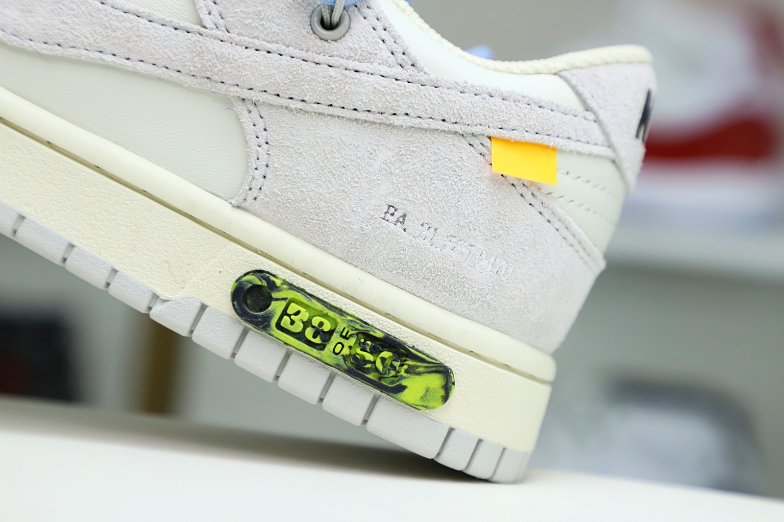 Off-White x Nike Dunk Low 