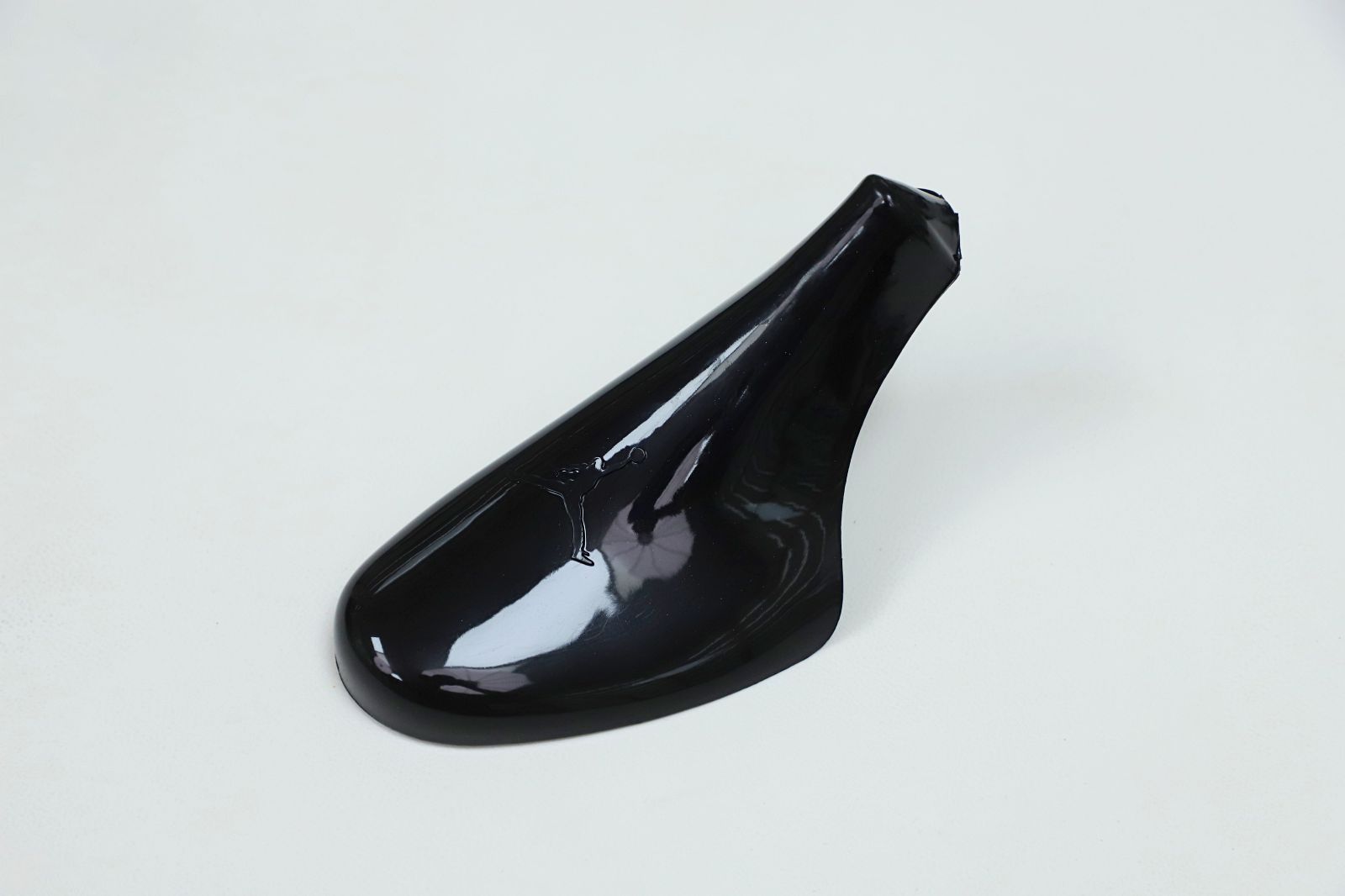 AIR JORDAN 11 RETRO 'CAP AND GOWN'