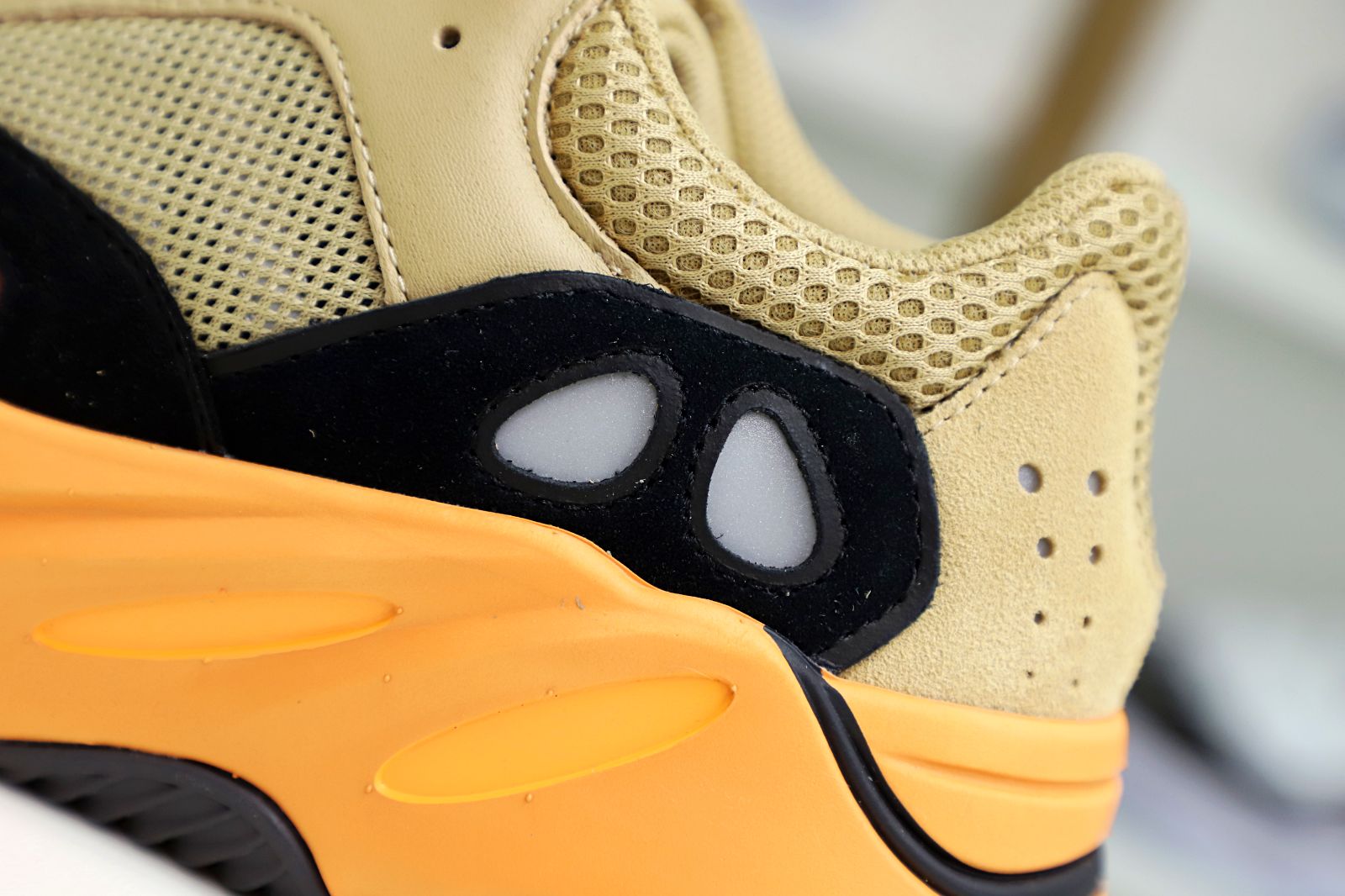 adidas originals Yeezy boost 700 