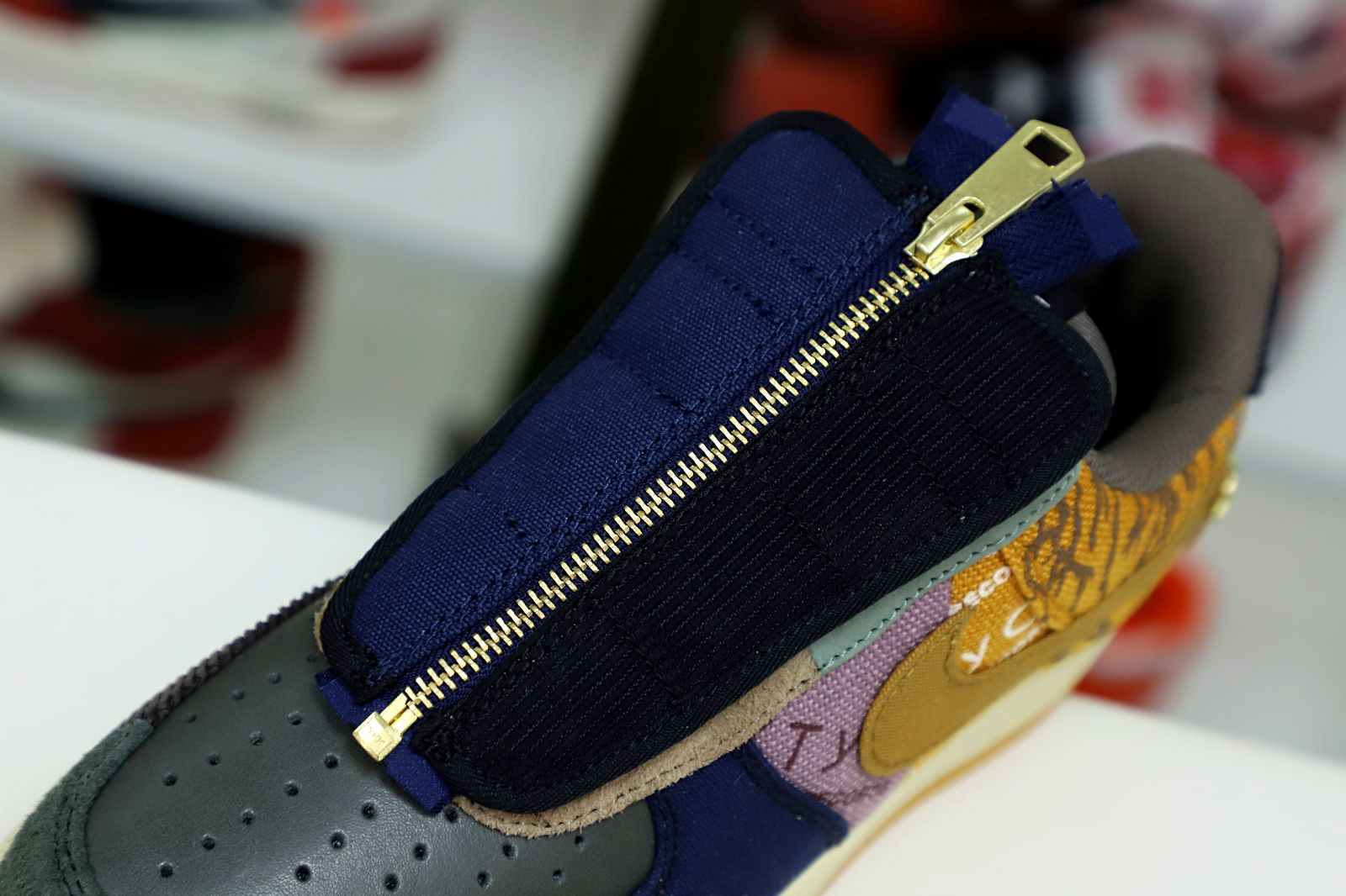 TRAVIS SCOTT X AIR FORCE 1 LOW 'CACTUS