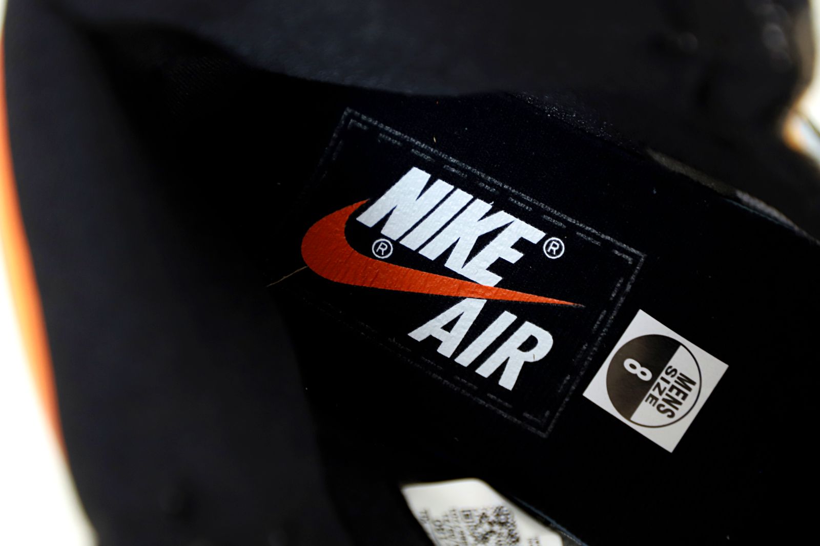 Air Jordan 1 Retro High OG Electro Orange'