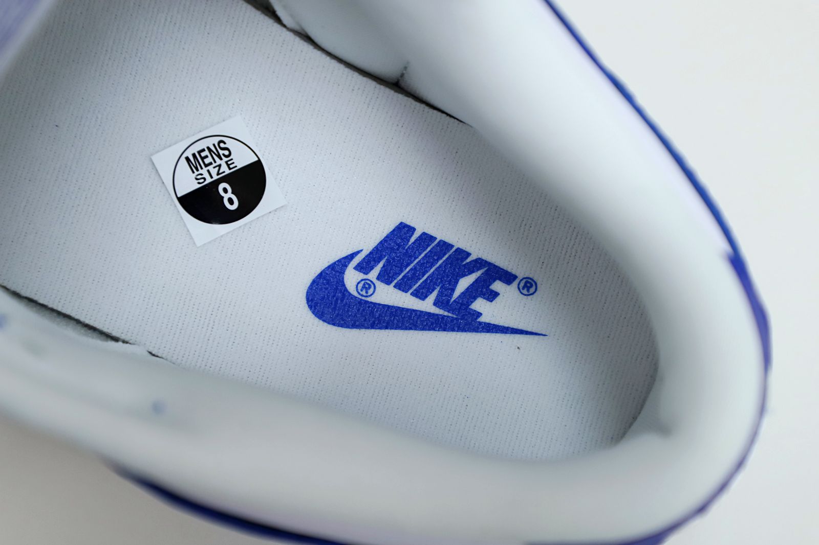 Nike Dunk Low  Kentucky