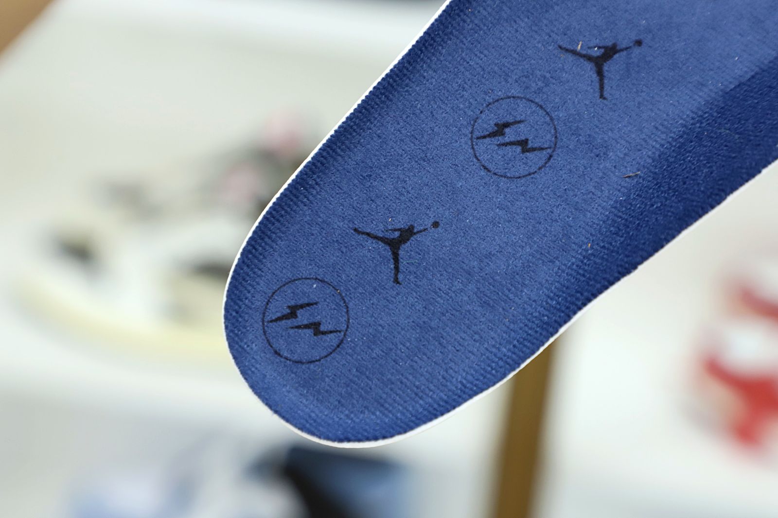 FRAGMENT DESIGN X AIR JORDAN 3 RETRO SP 'WHITE'