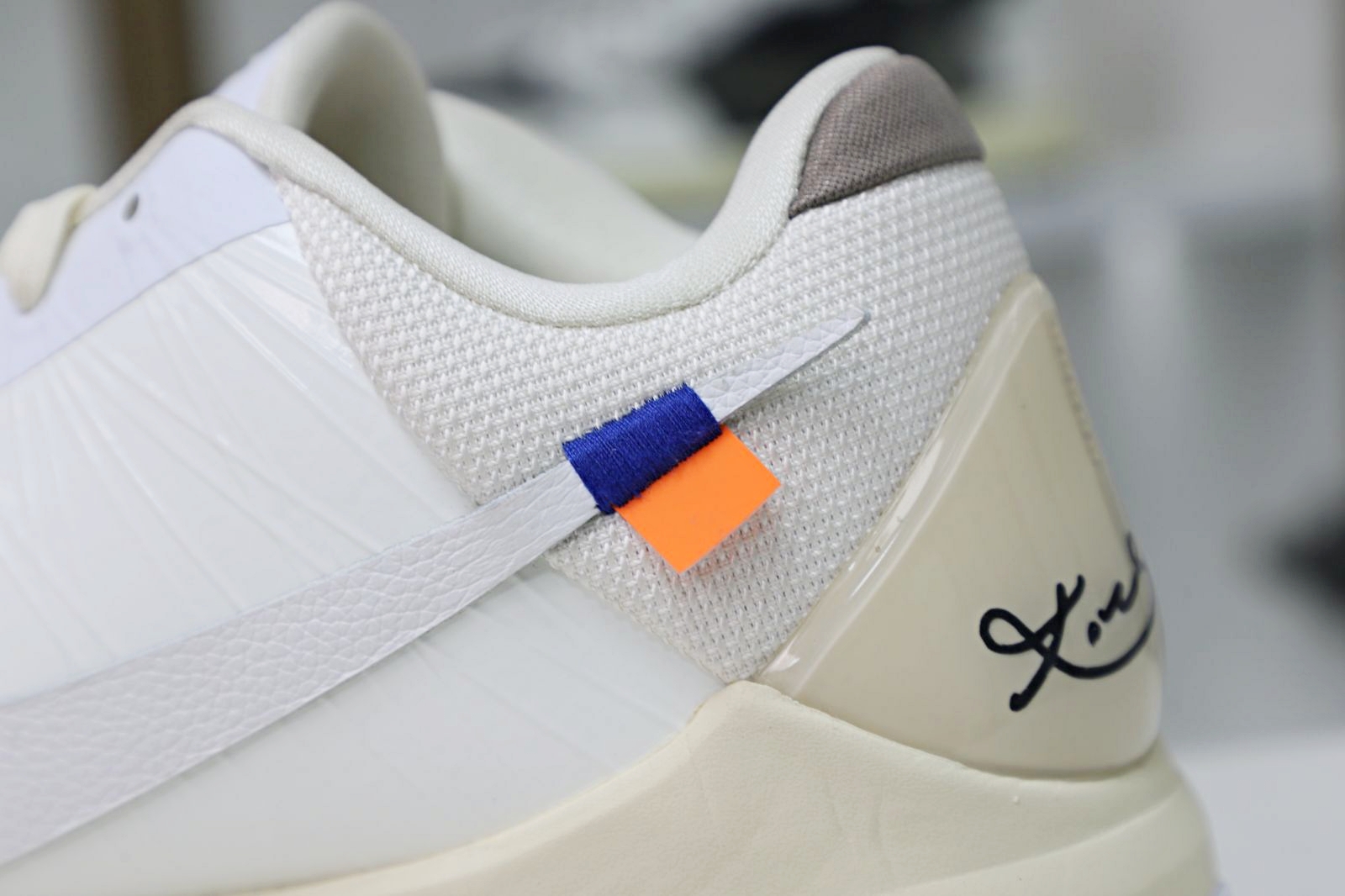 OFF-WHITEX  Nike Zoom Kobe5