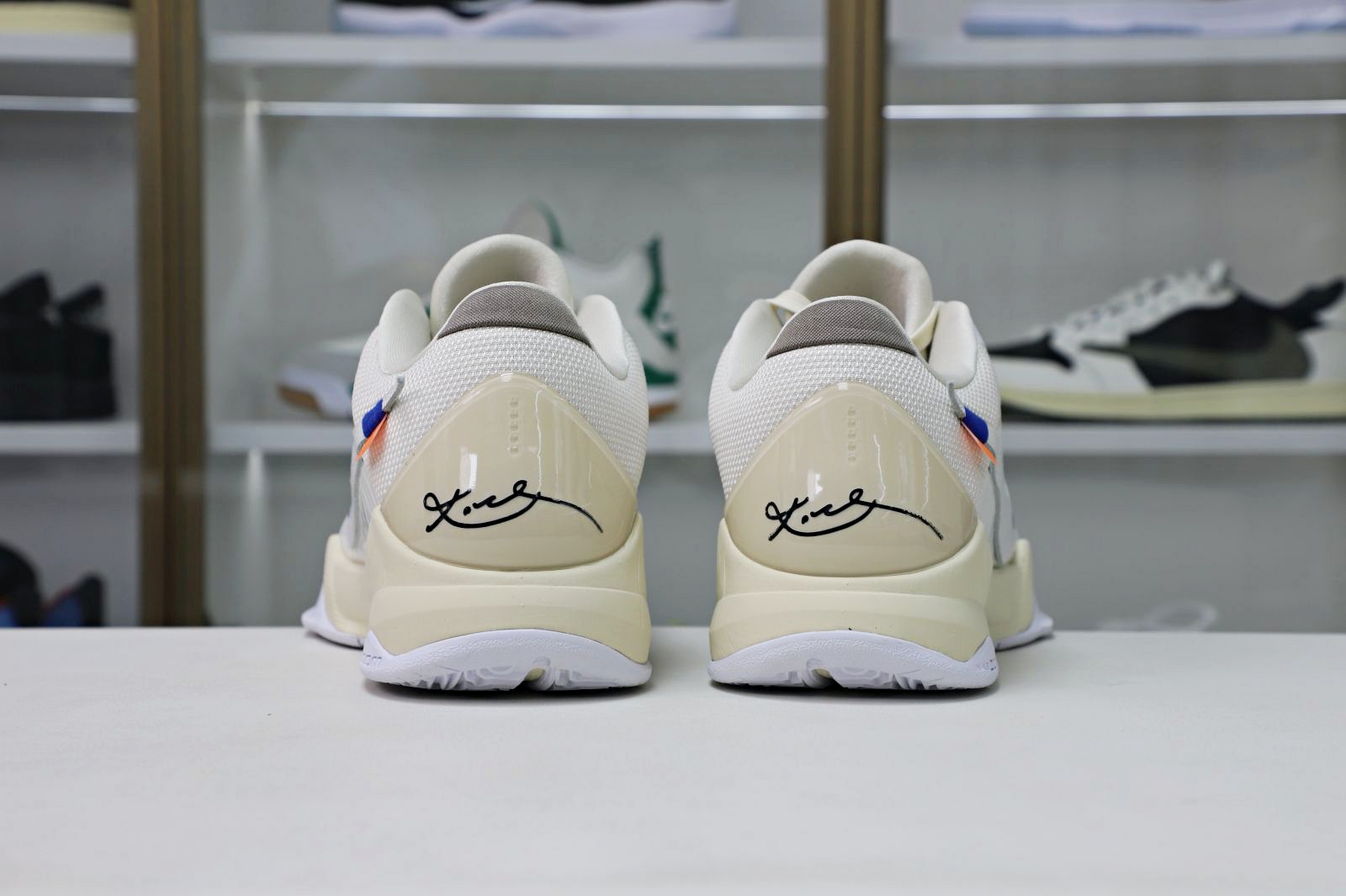OFF-WHITEX  Nike Zoom Kobe5