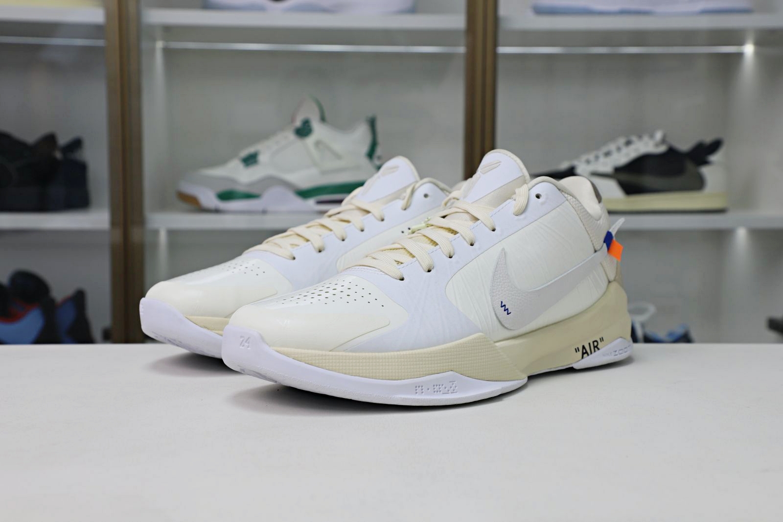 OFF-WHITEX  Nike Zoom Kobe5