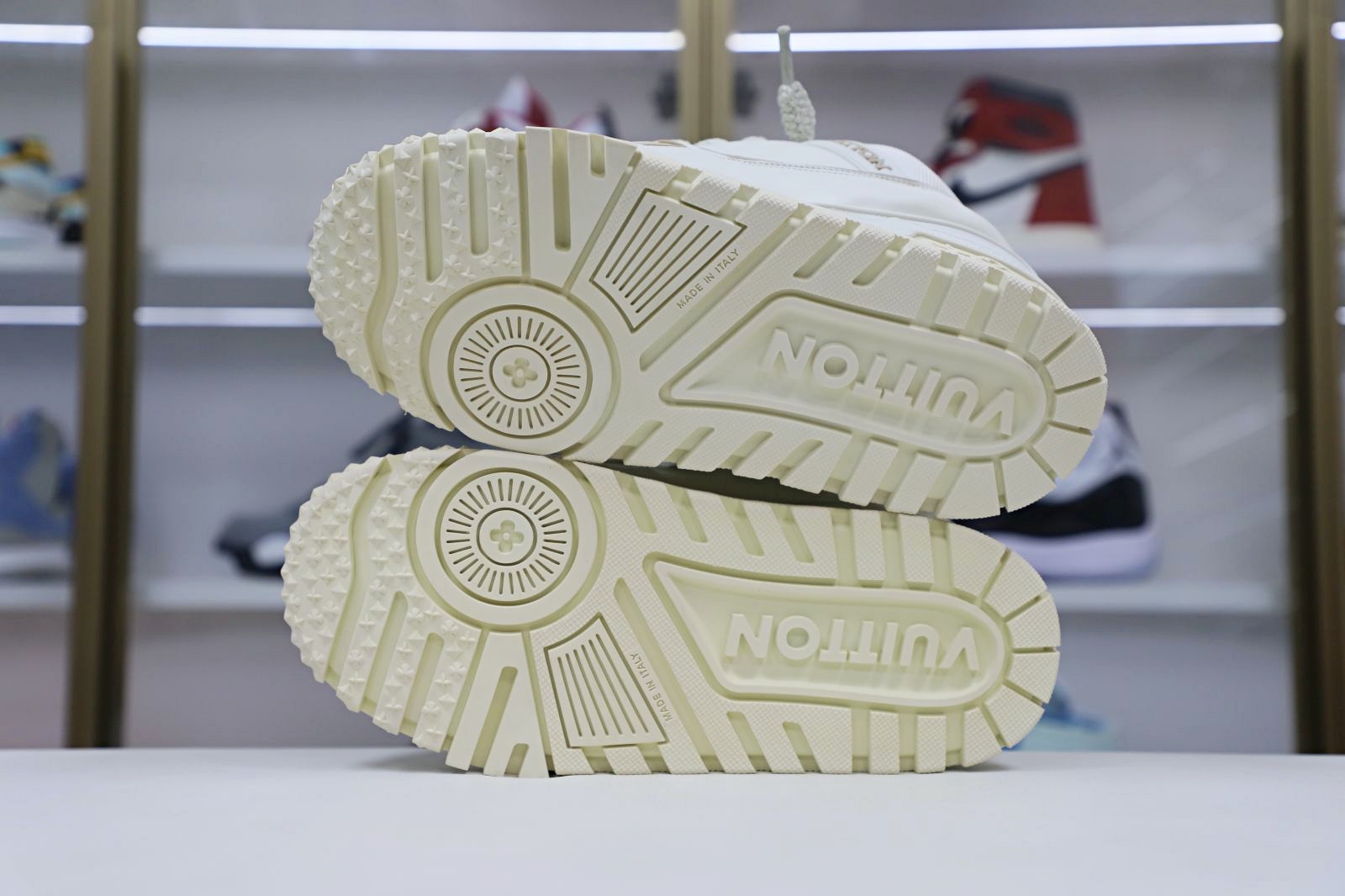 Louis Vuitton  LV  Trainer Maxi