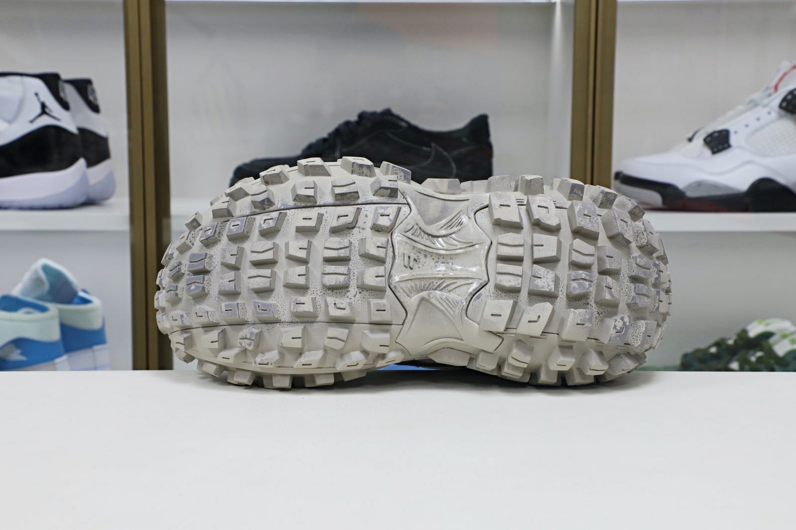 Balenciaga  Defender