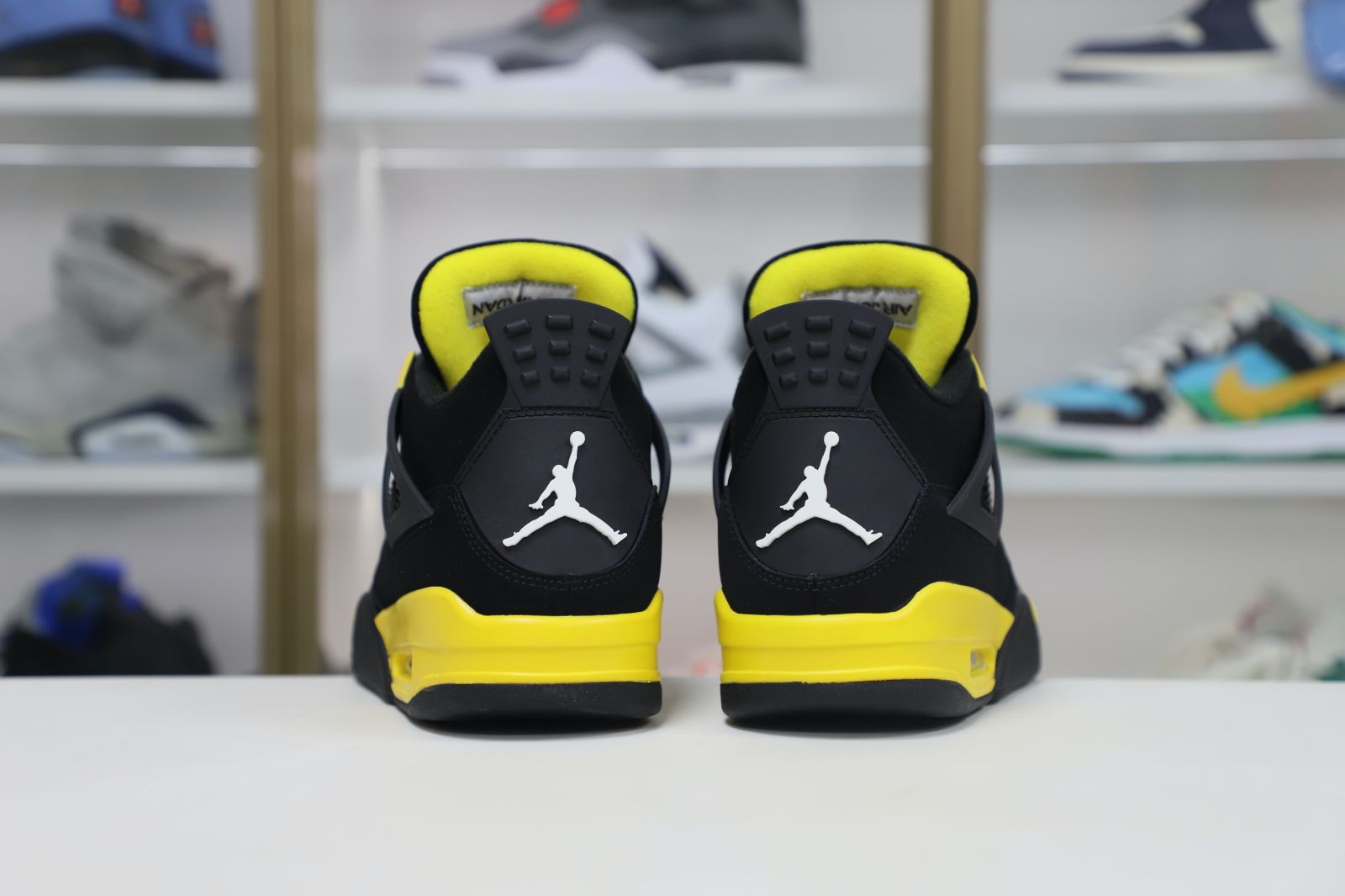 Jordan Air Jordan4 Retro Thunder(2012)