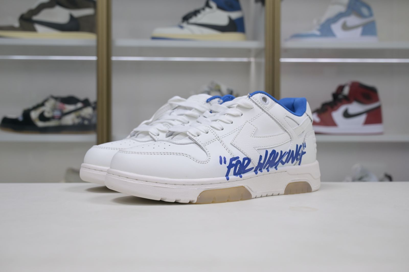 OFF-WHITE Ous Of Office