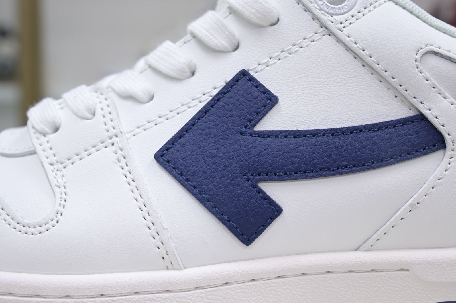 OFF-WHITE Ous Of Office