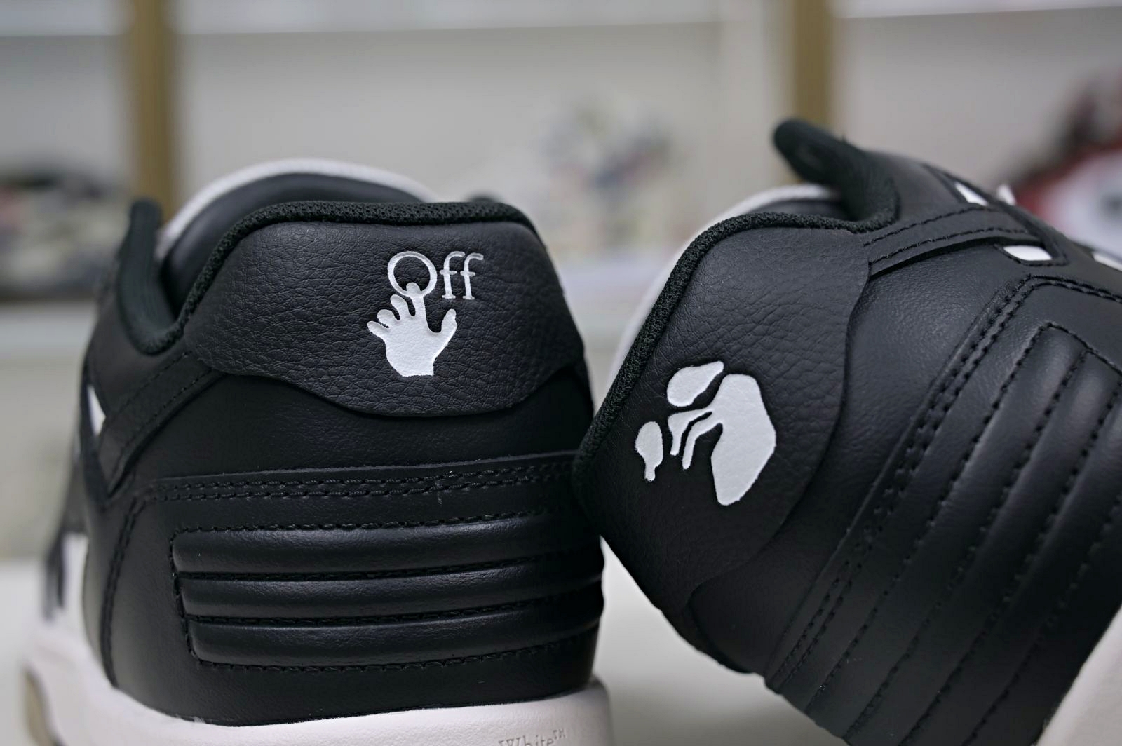 OFF-WHITE Ous Of Office