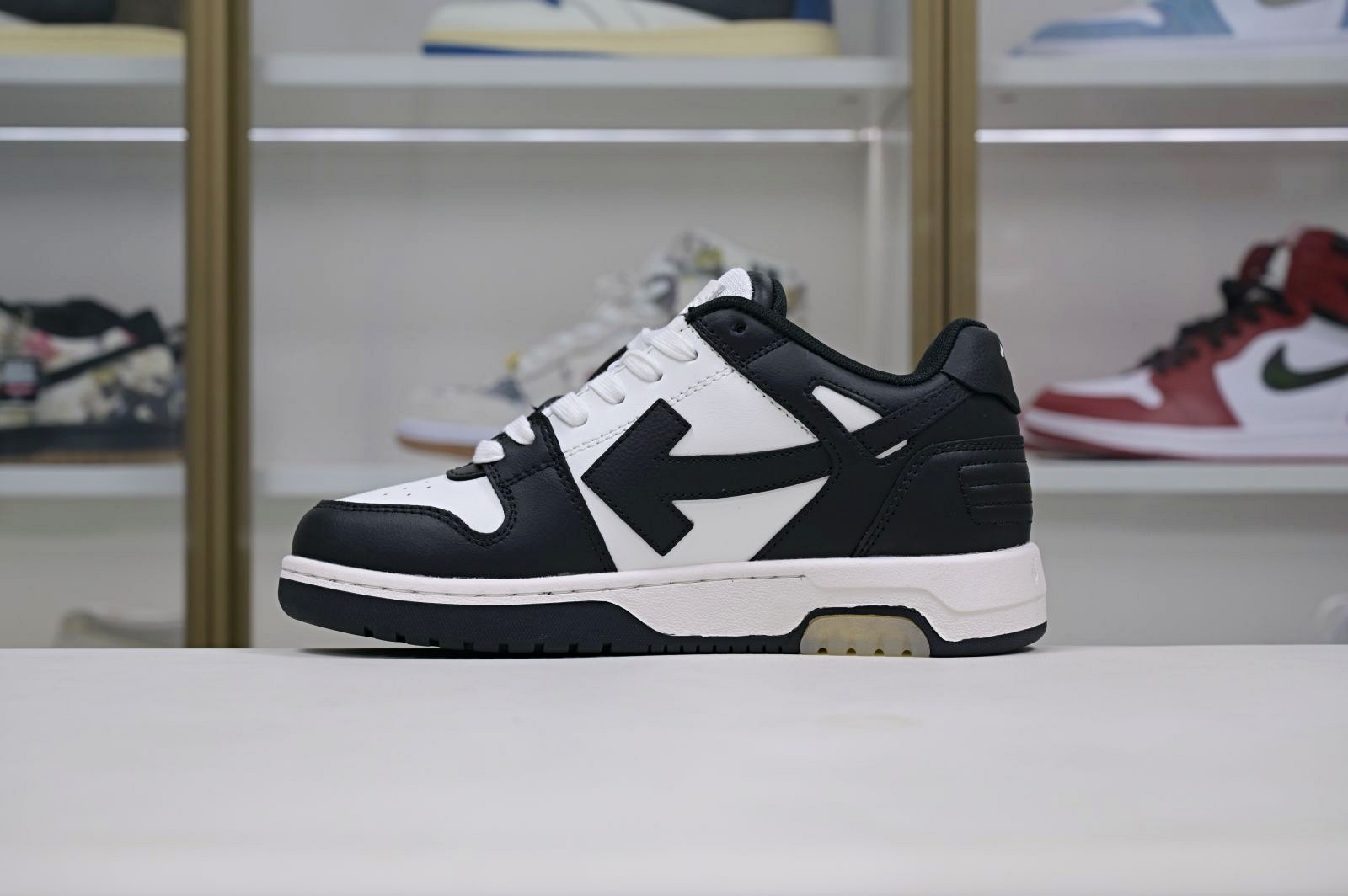 OFF-WHITE Ous Of Office