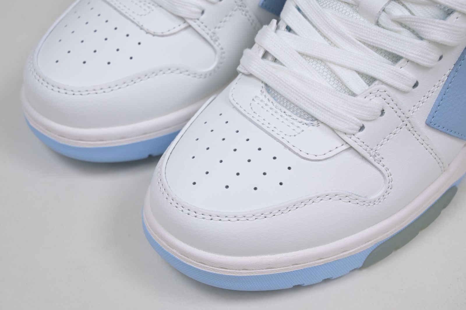 OFF-WHITE Ous Of Office