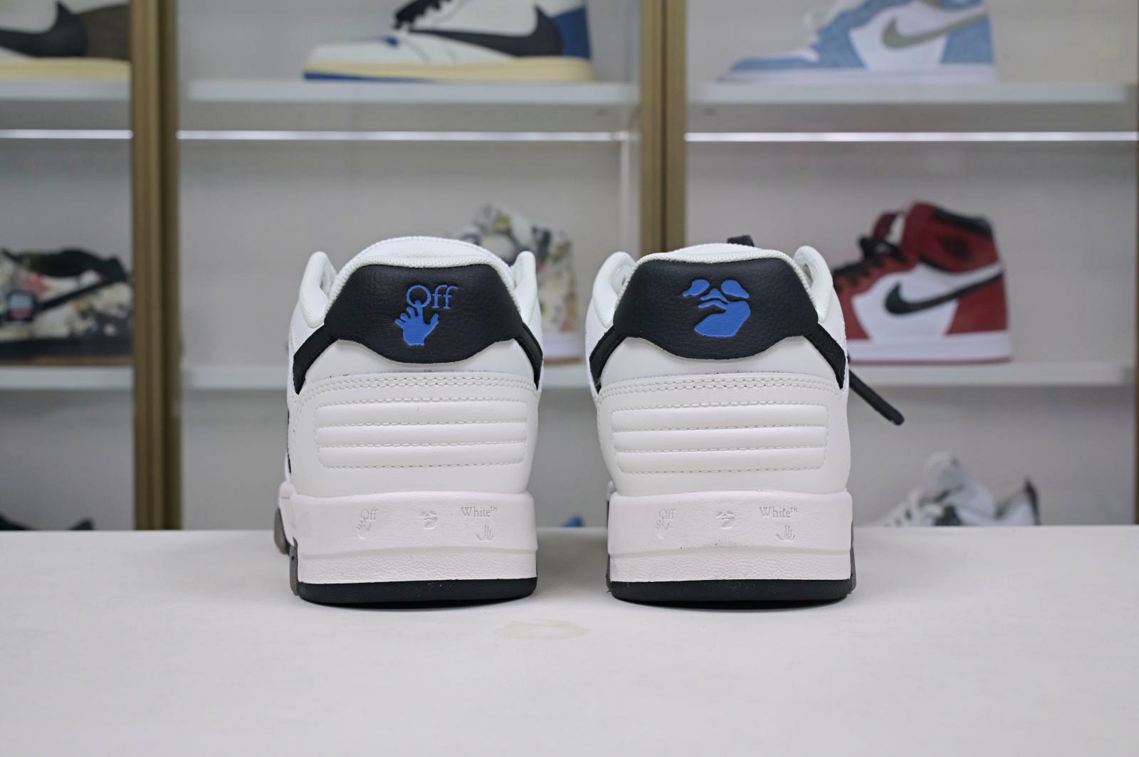 OFF-WHITE Ous Of Office