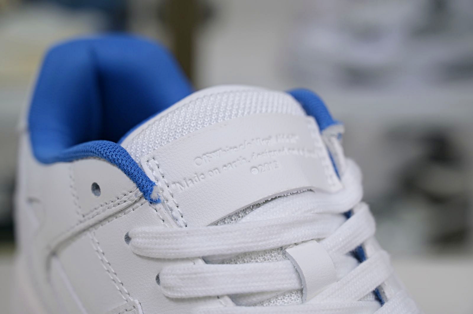 OFF-WHITE Ous Of Office