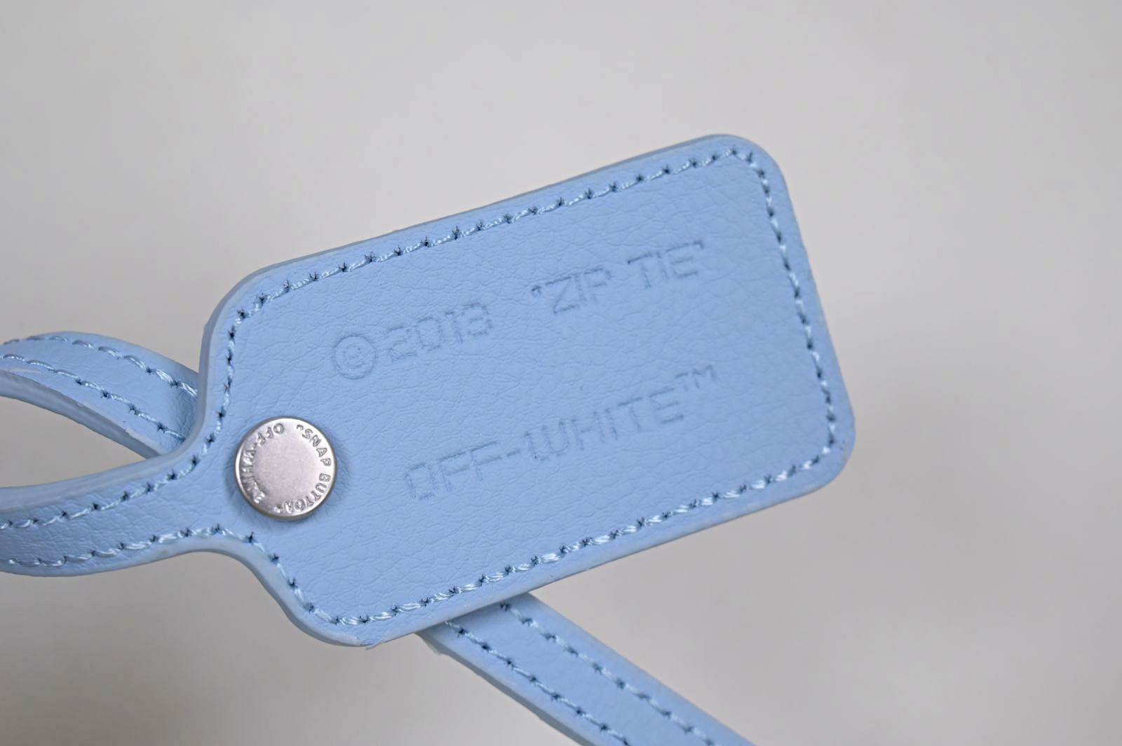 OFF-WHITE Ous Of Office