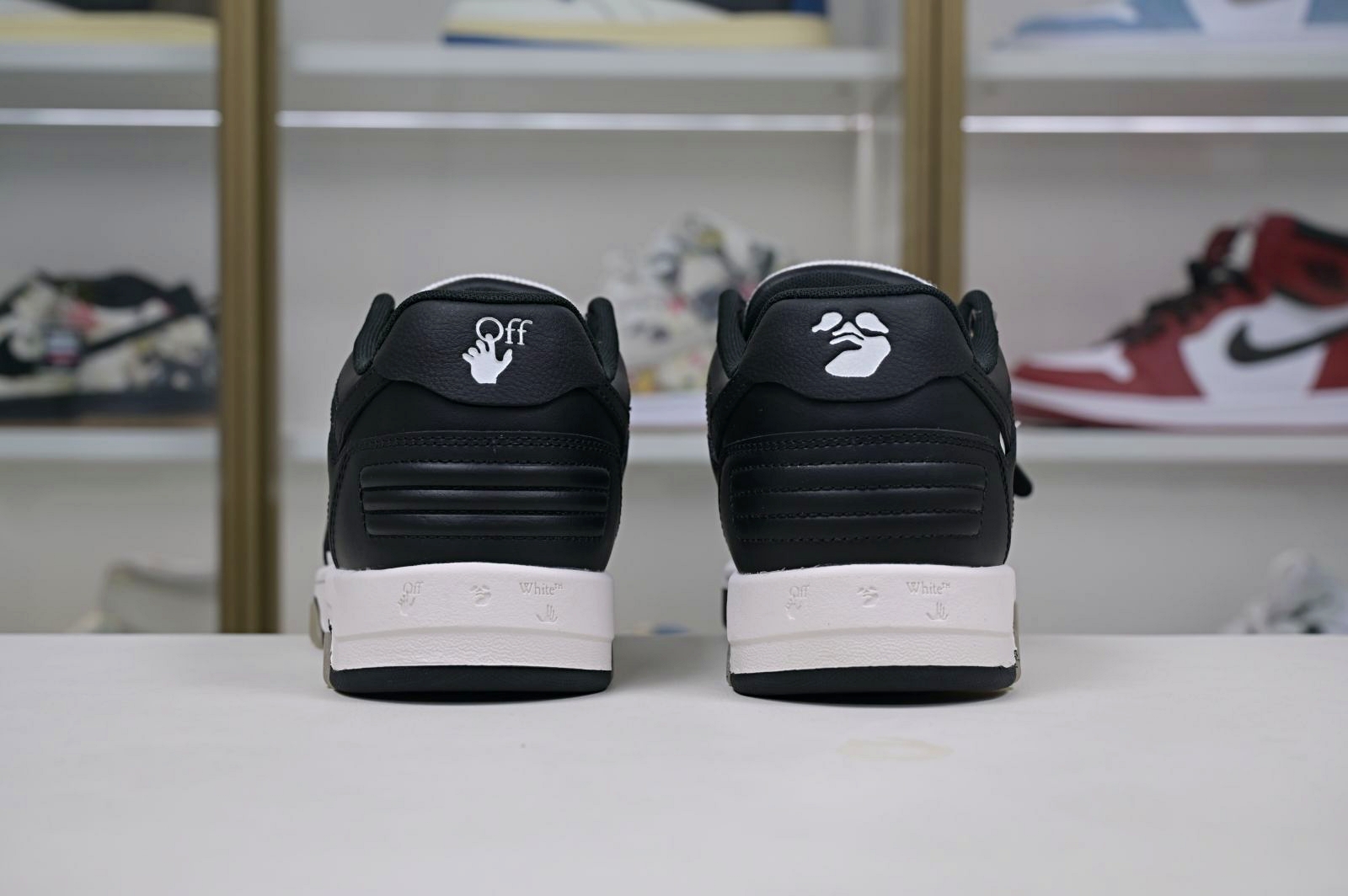 OFF-WHITE Ous Of Office