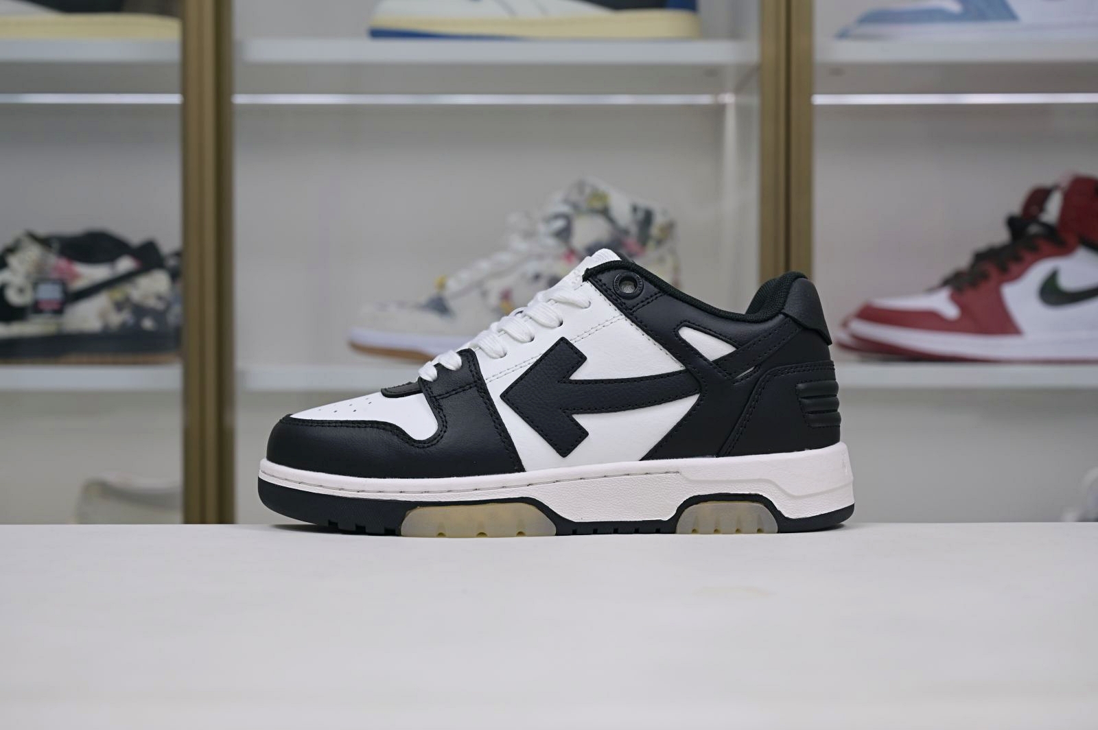 OFF-WHITE Ous Of Office