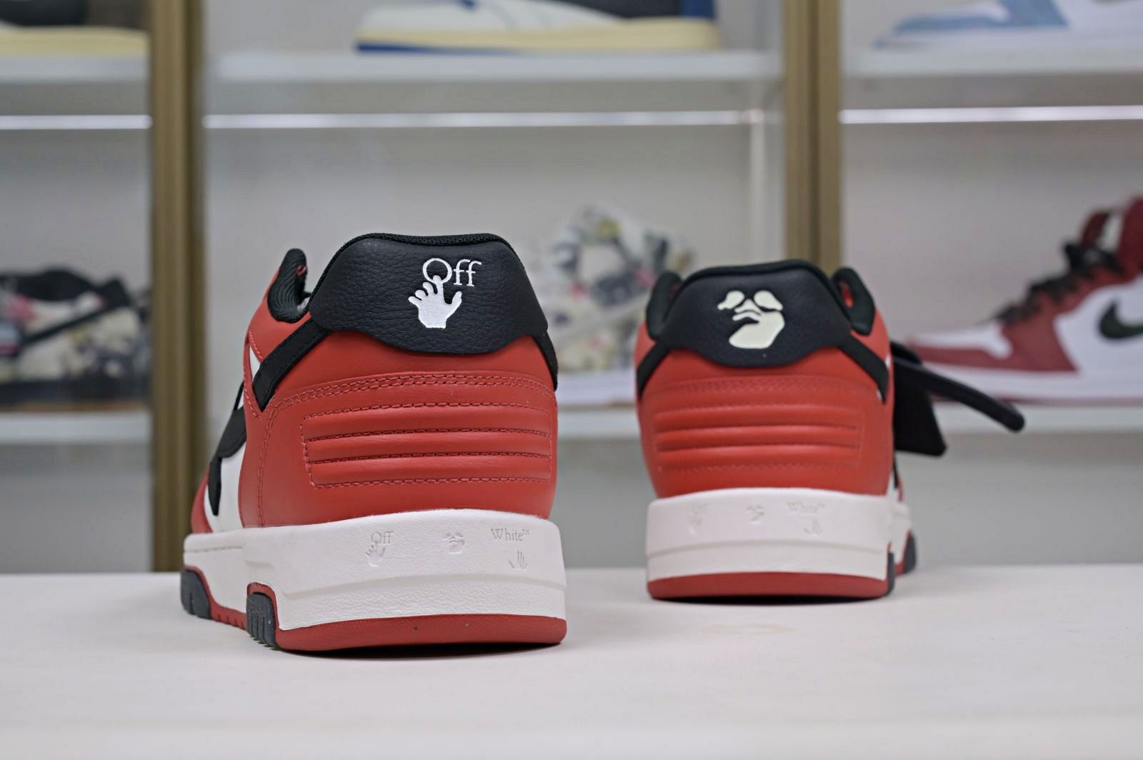 OFF-WHITE Ous Of Office