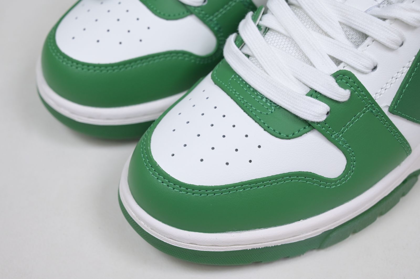 OFF-WHITE Ous Of Office