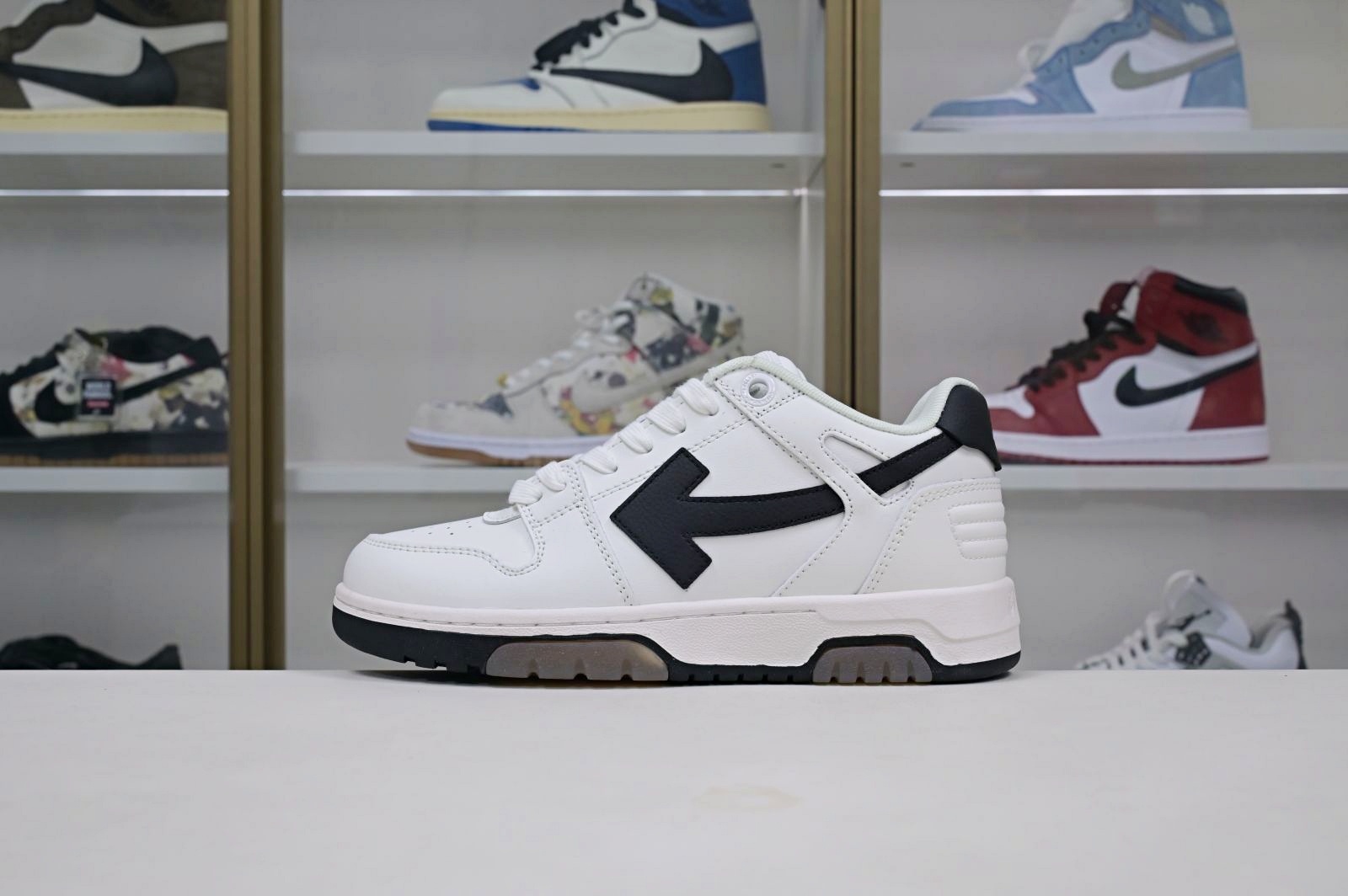 OFF-WHITE Ous Of Office