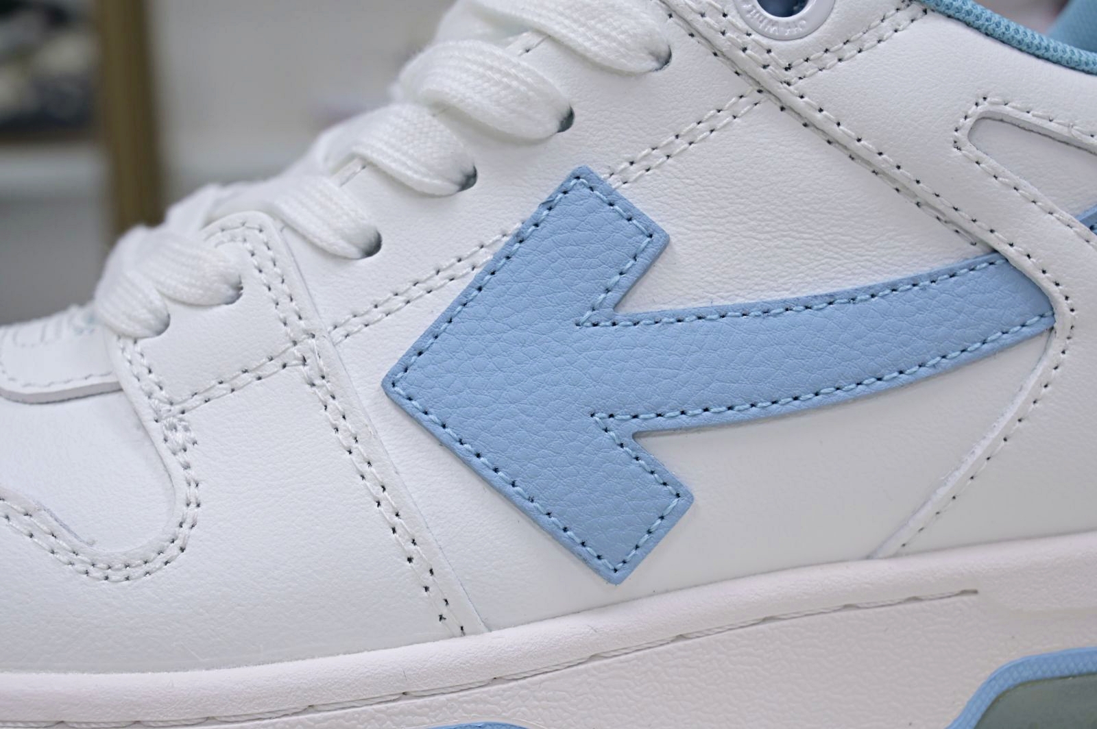 OFF-WHITE Ous Of Office