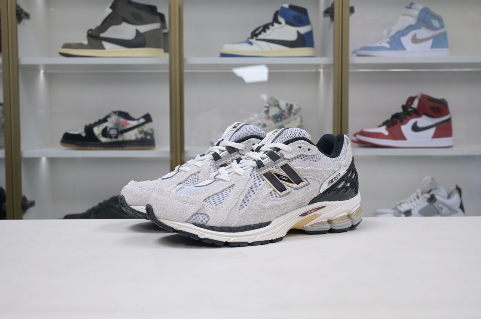 New Balance NB 1906R