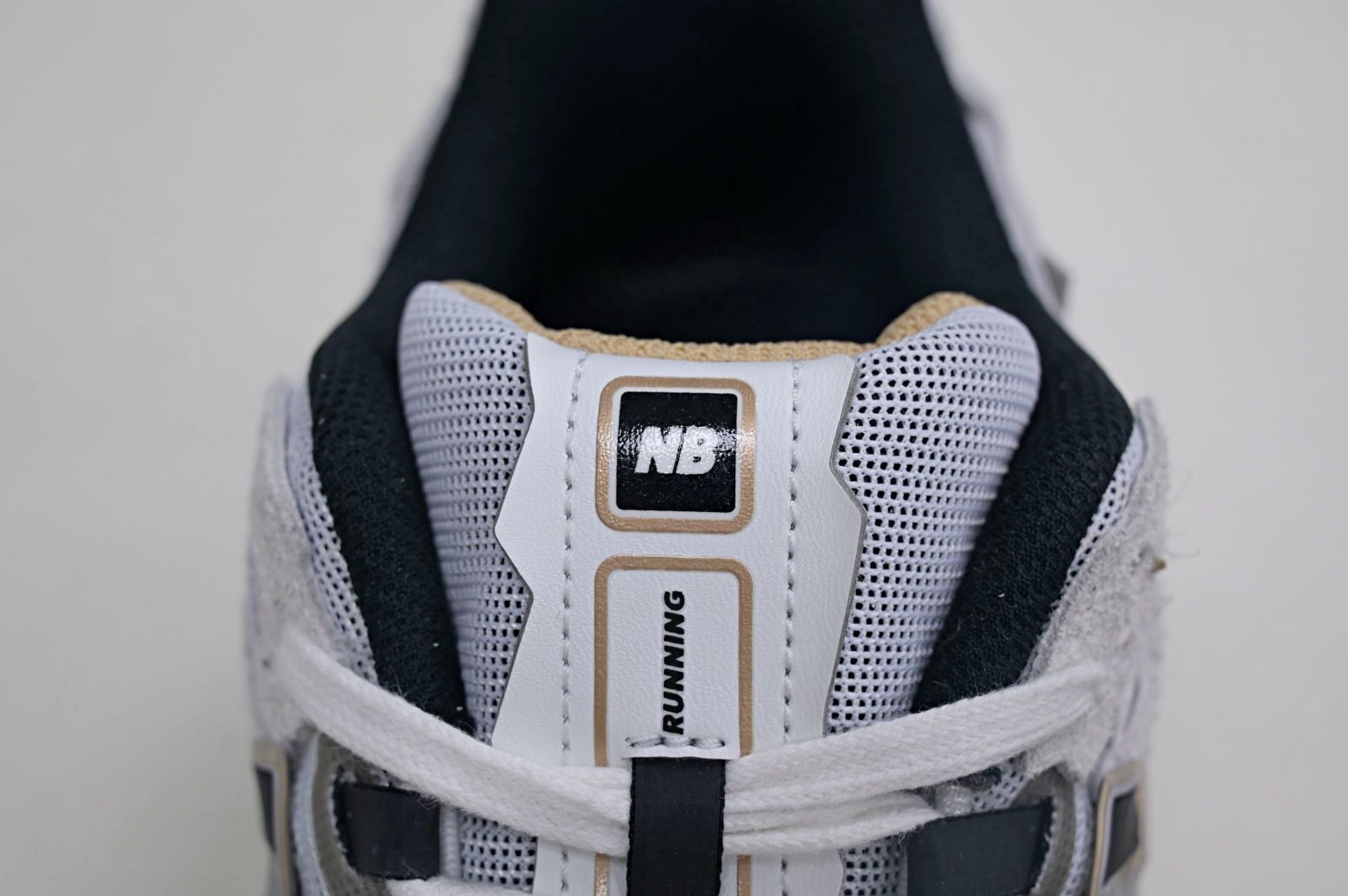 New Balance NB 1906R