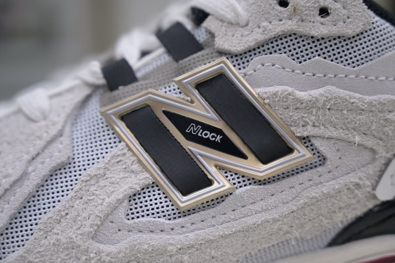 New Balance NB 1906R