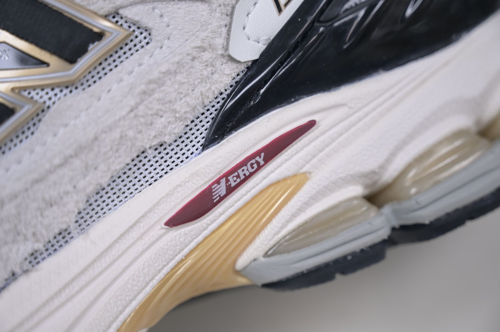 New Balance NB 1906R