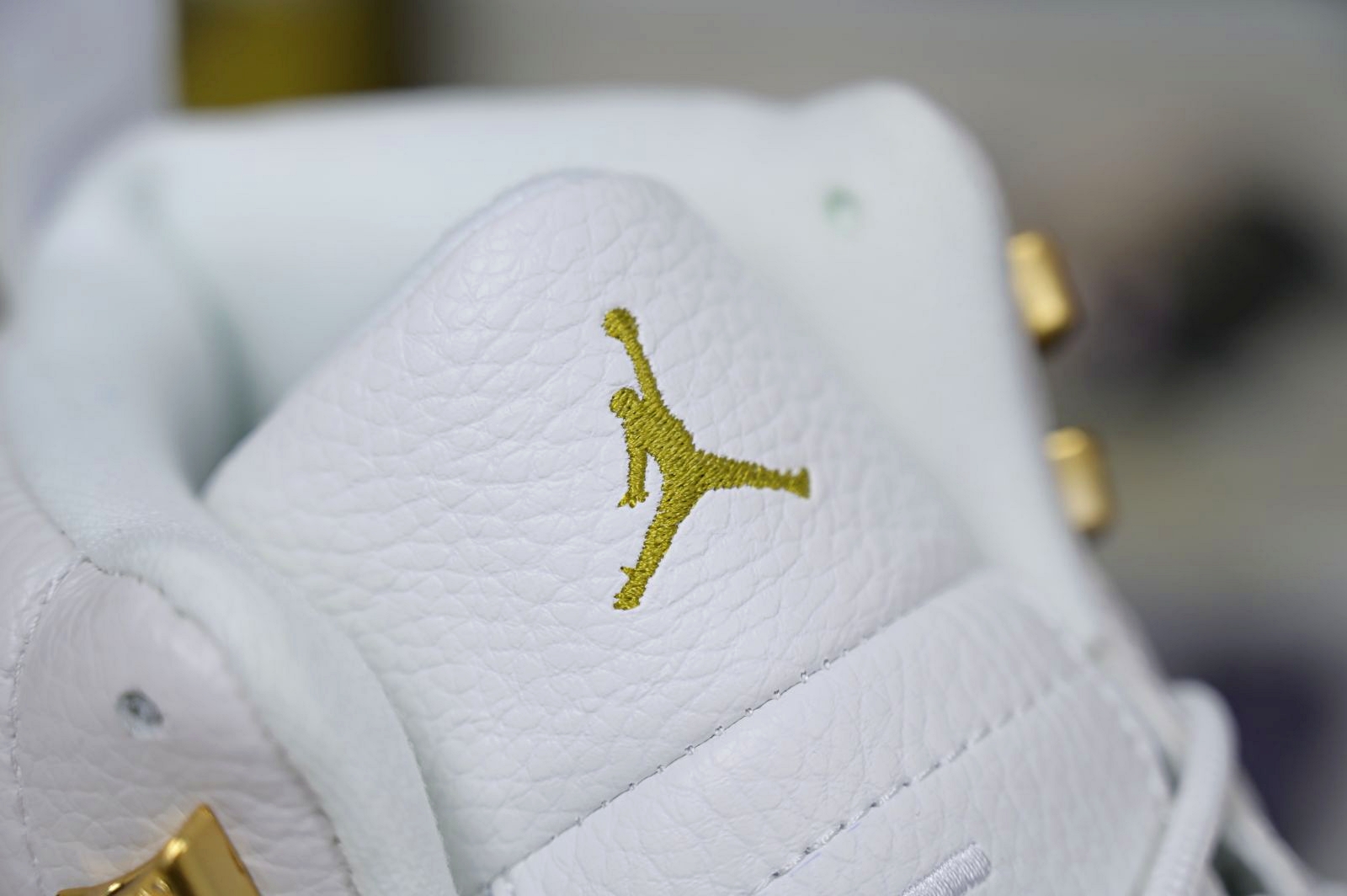 Jordan Air 12 Retro OVO White