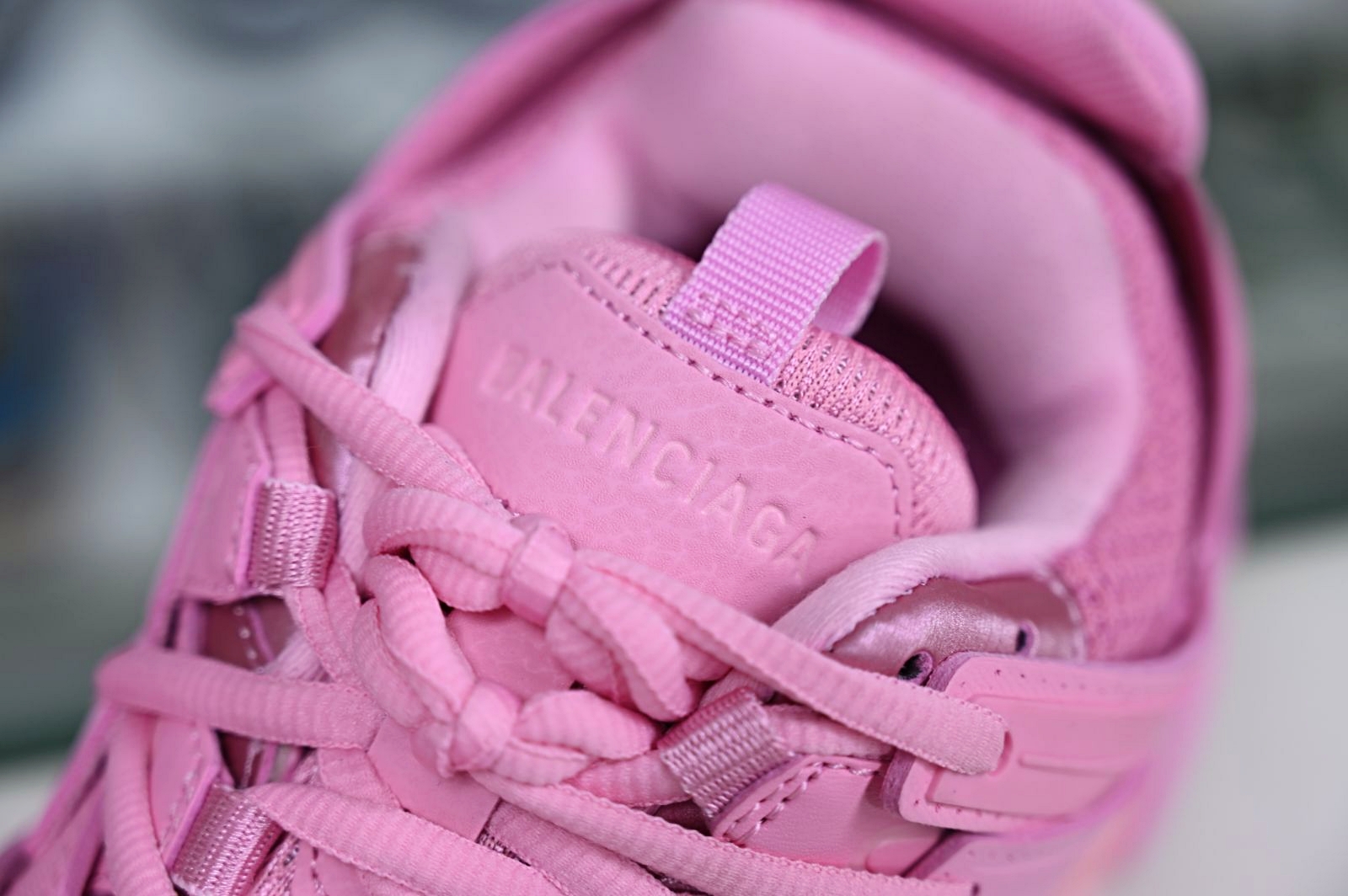 Balenciaga  Track（LED）