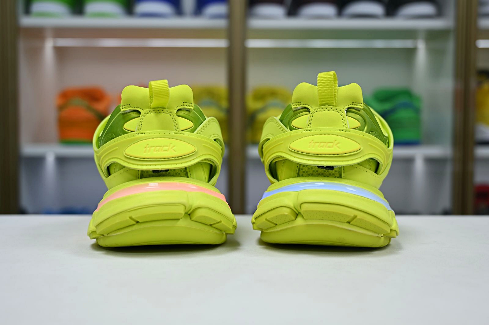 Balenciaga  Track（LED）