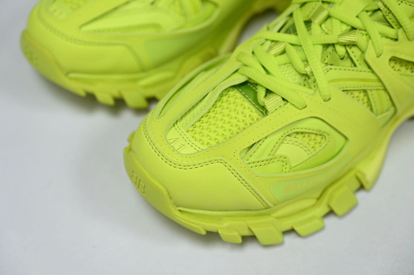 Balenciaga  Track（LED）