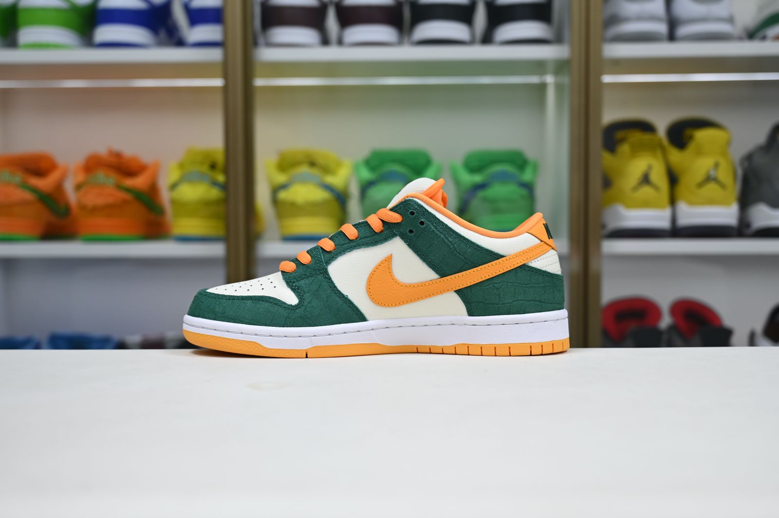 Nike Dunk SB Low Pro