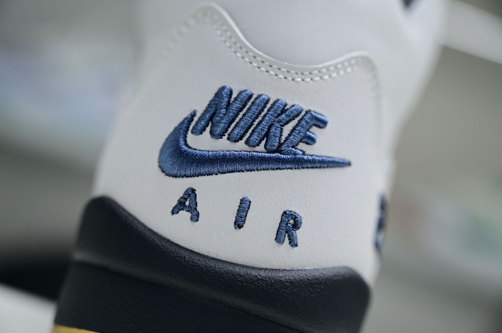 A MA MANIÉRE x Air Jordan 5