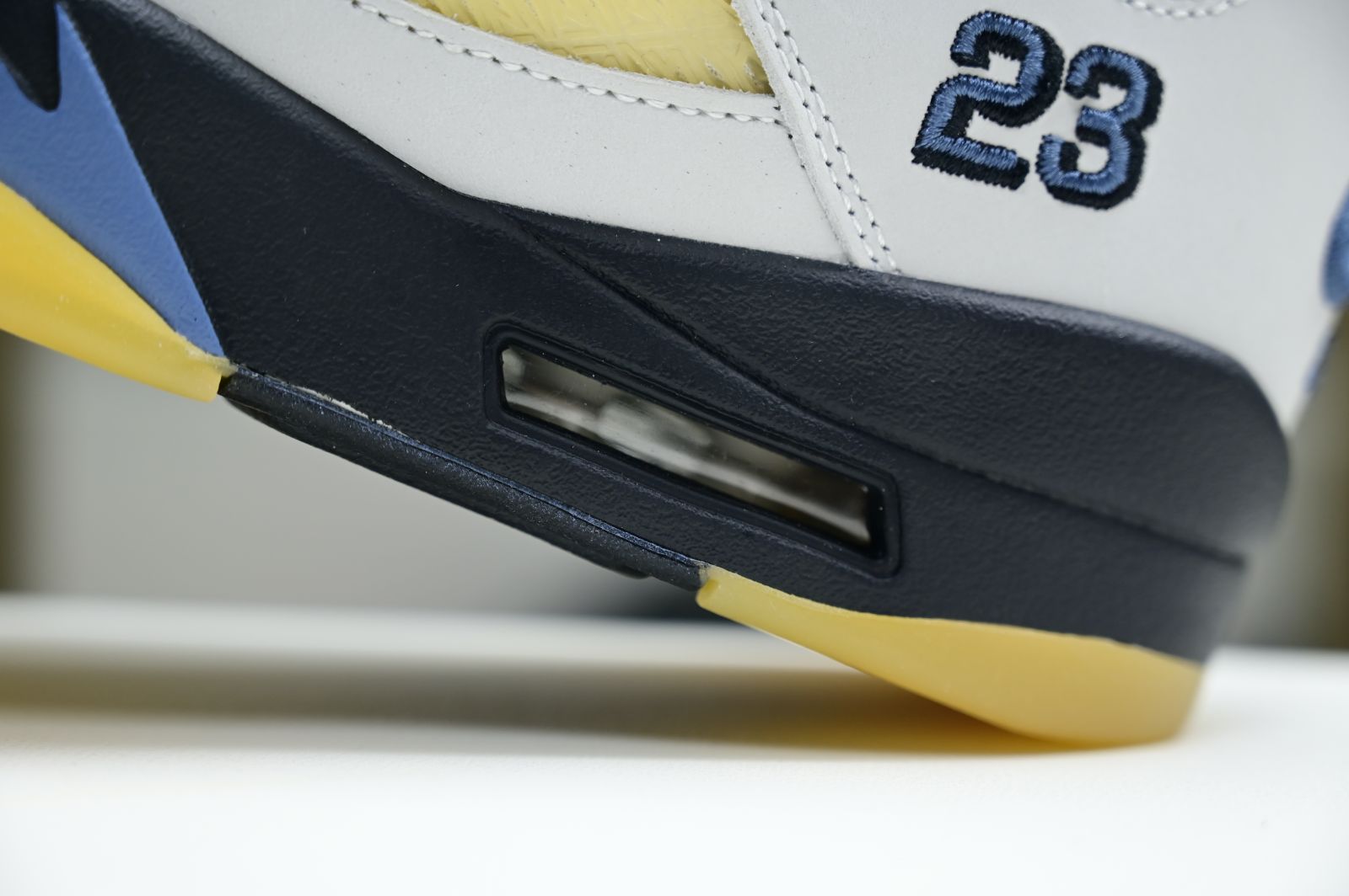 A MA MANIÉRE x Air Jordan 5