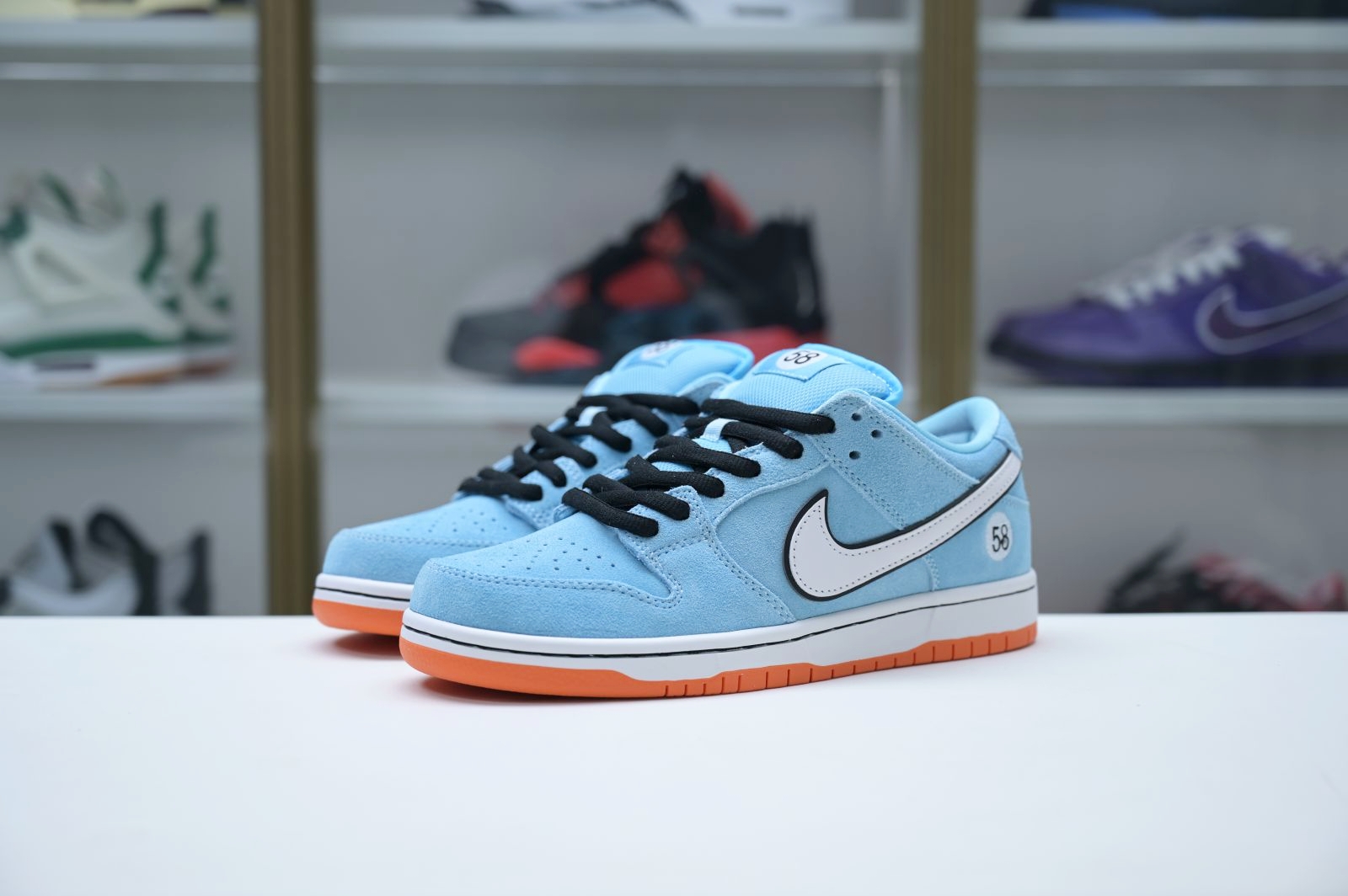 Nike Dunk SB Low Pro 