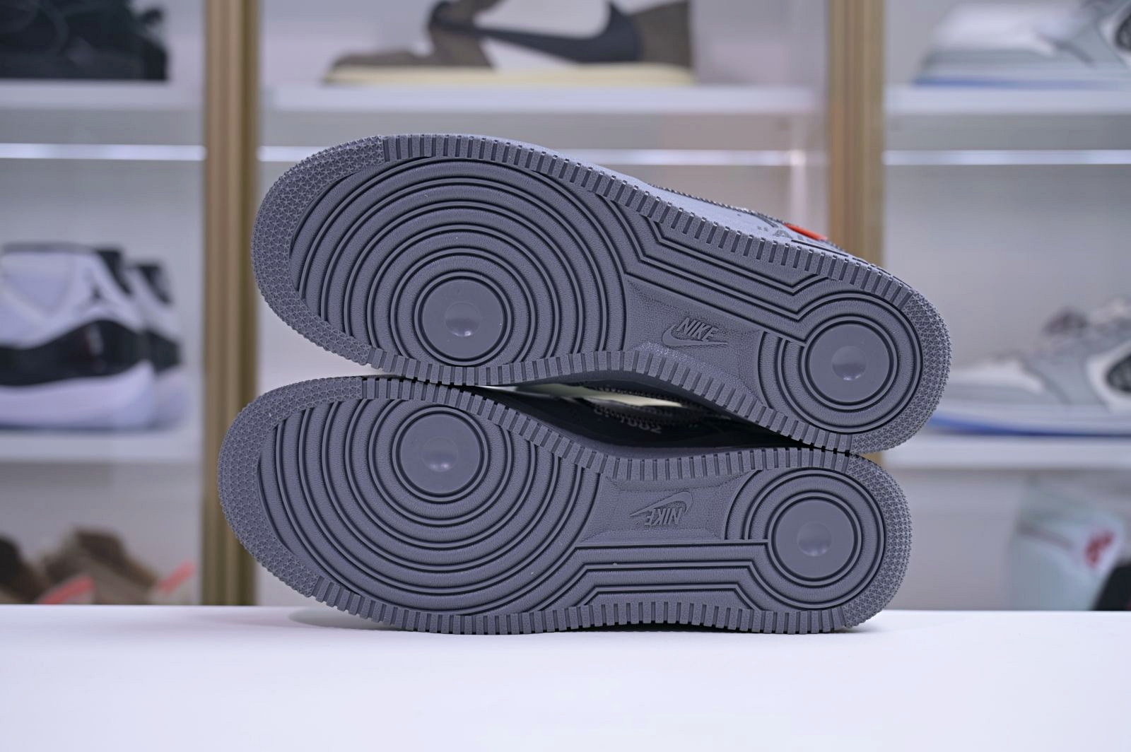 Off-White x Nike Air Force 1Low