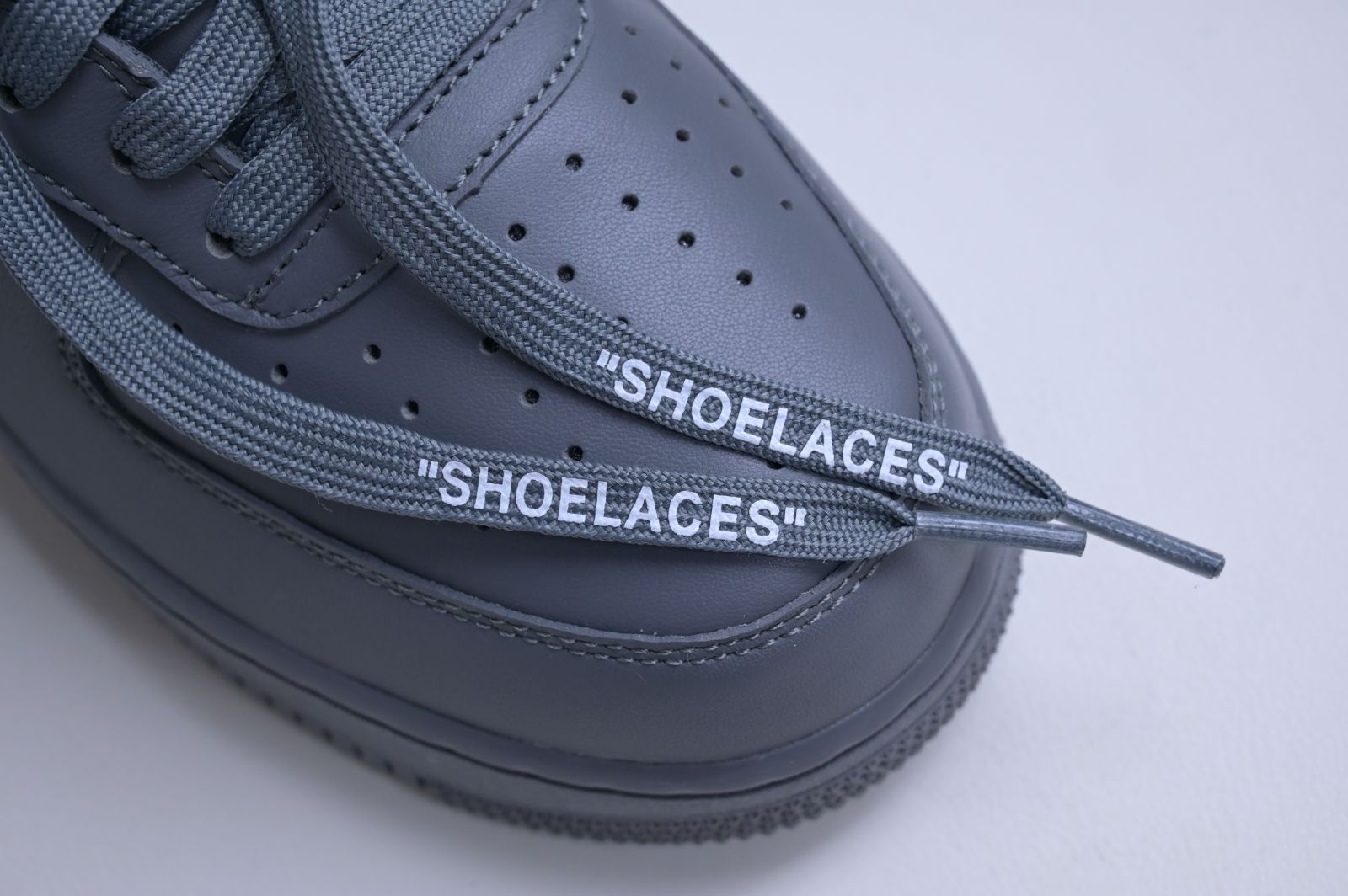 Off-White x Nike Air Force 1Low