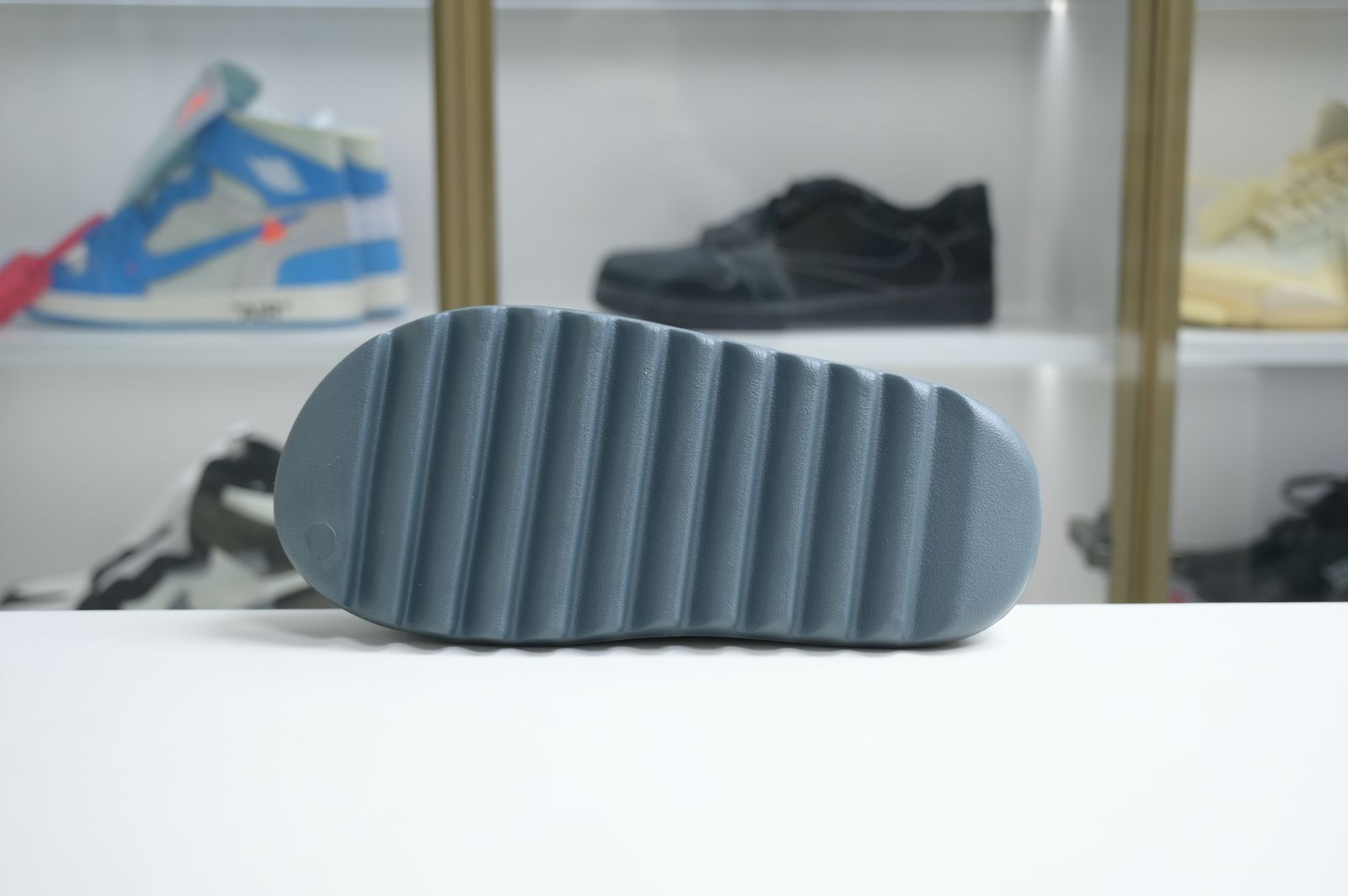 adidas originals Yeezy Slide 