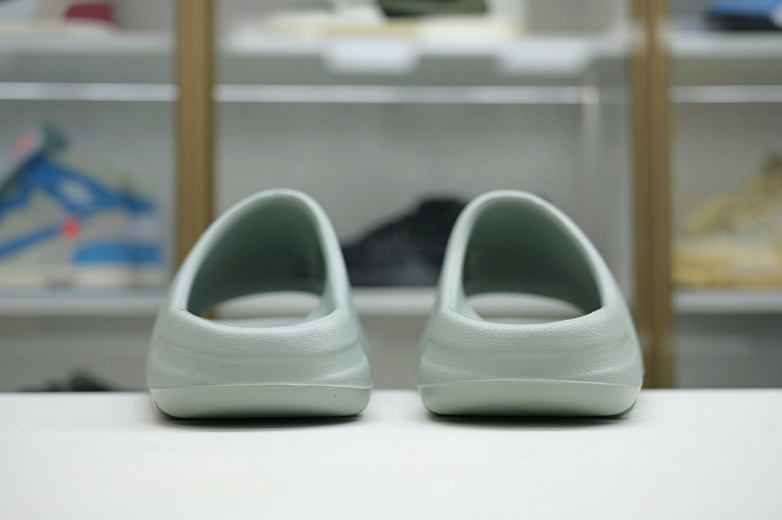 adidas originals Yeezy Slide Salt