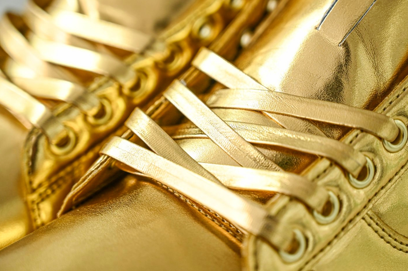 Never Surrender Trump sneakers MAGA.1