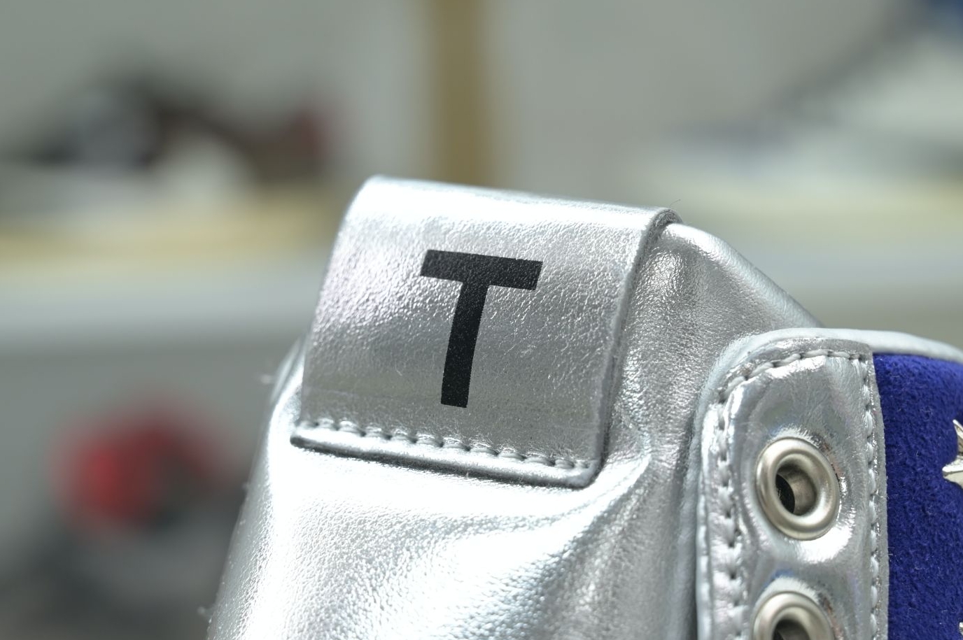 Never Surrender Trump sneakers MAGA.1