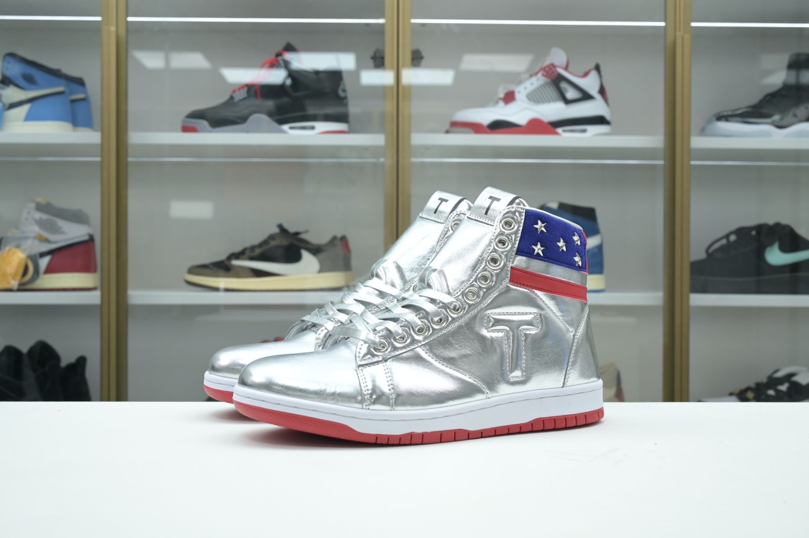 Never Surrender Trump sneakers MAGA.1