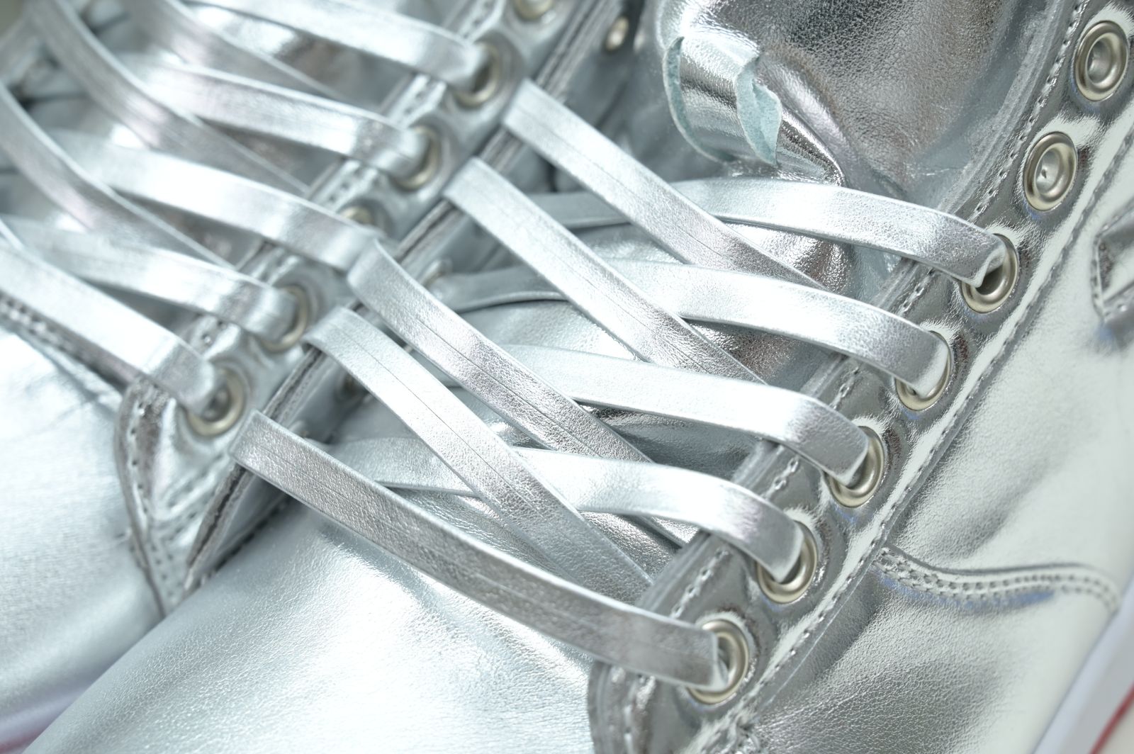 Never Surrender Trump sneakers MAGA.1