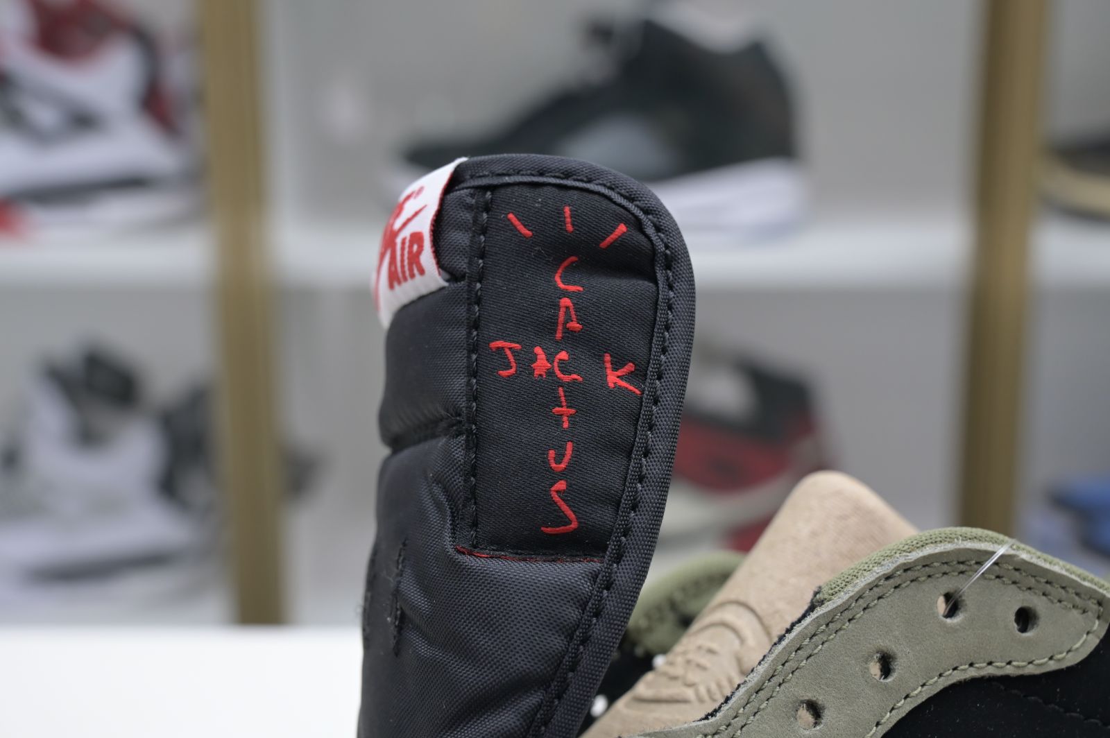 Travis Scott x Jordan Air Jordan 1 Low OG 7.0