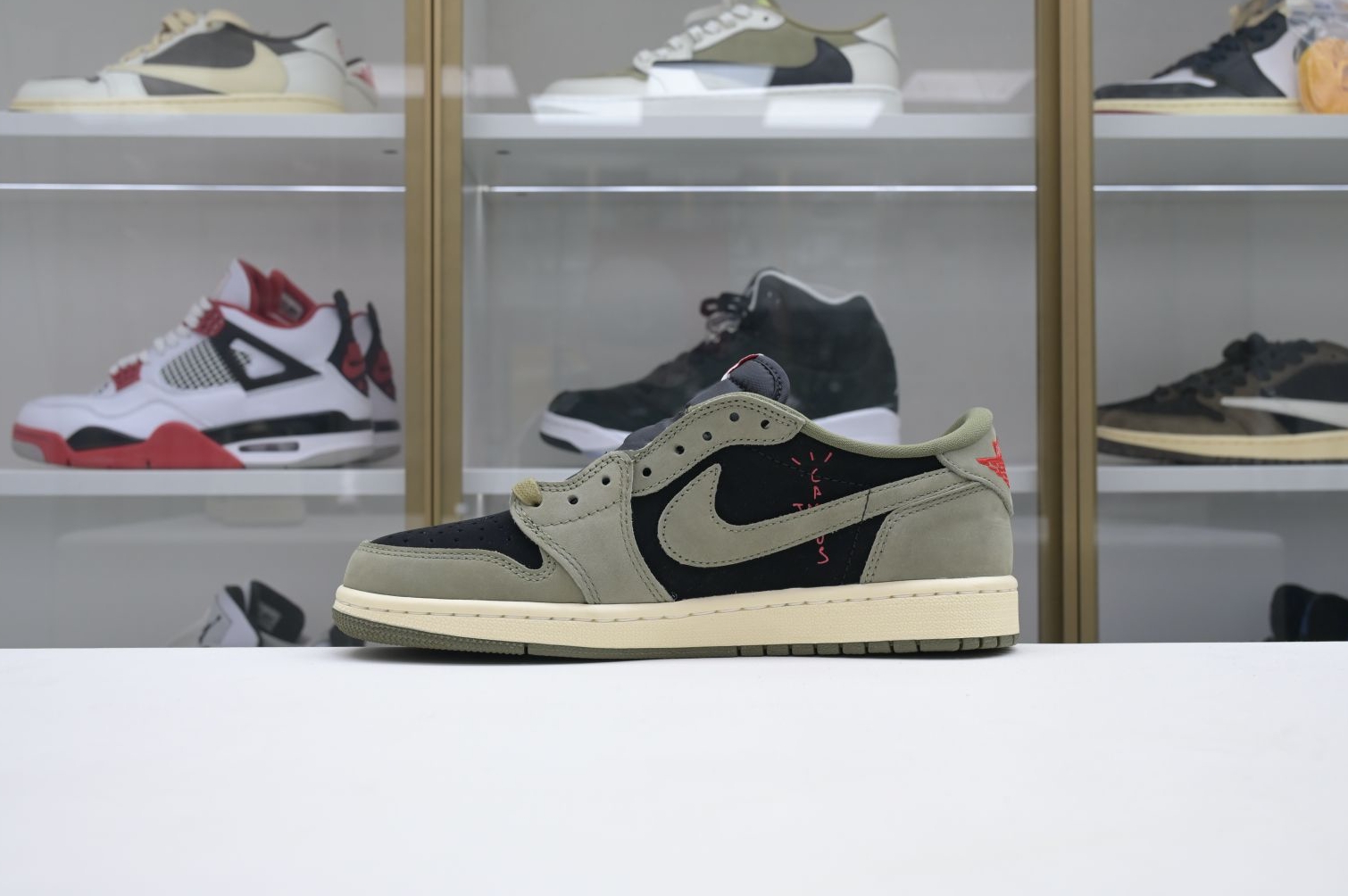 Travis Scott x Jordan Air Jordan 1 Low OG 7.0